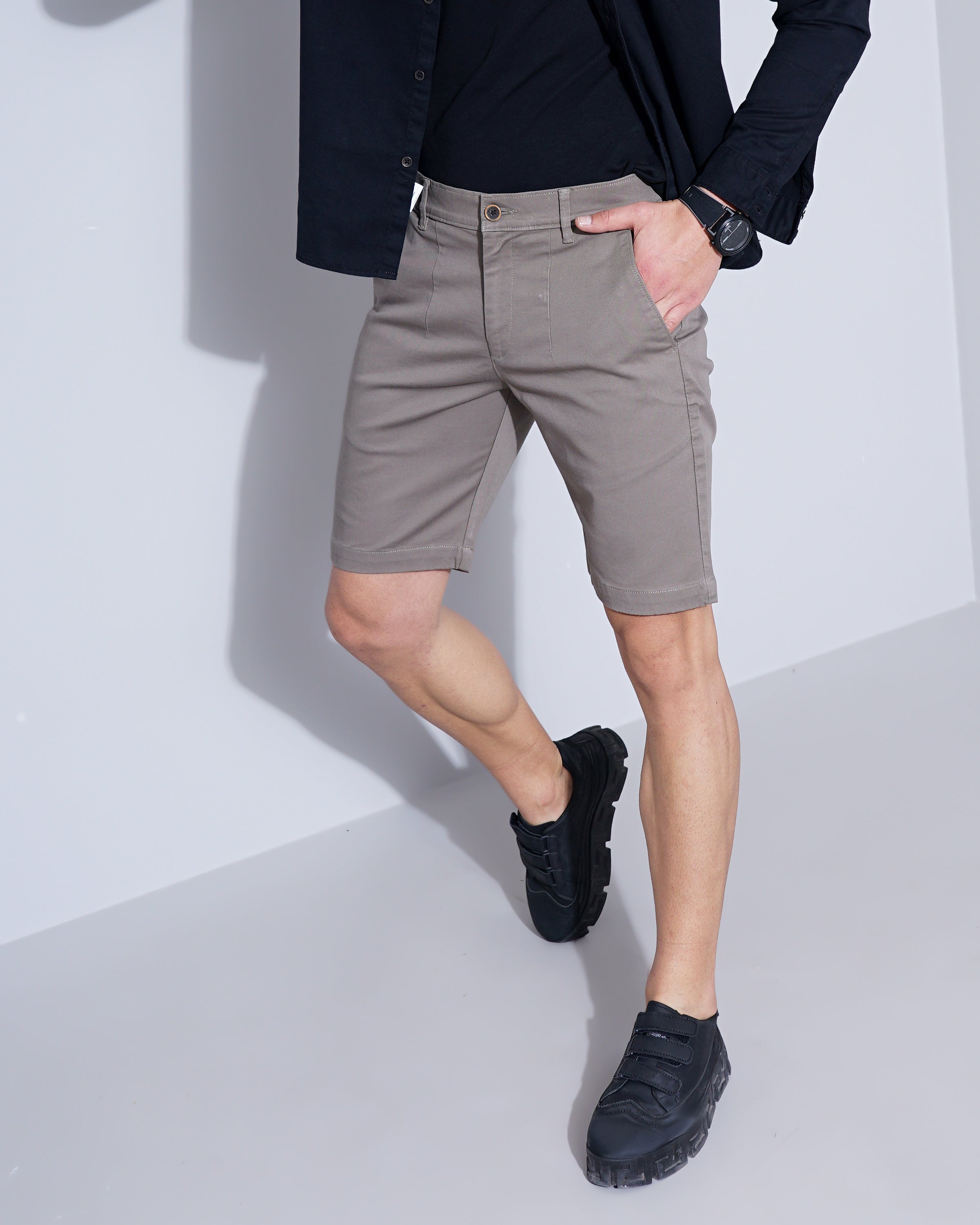 SELF DESIGN CITY SHORTS WITH INSERT POCKETS