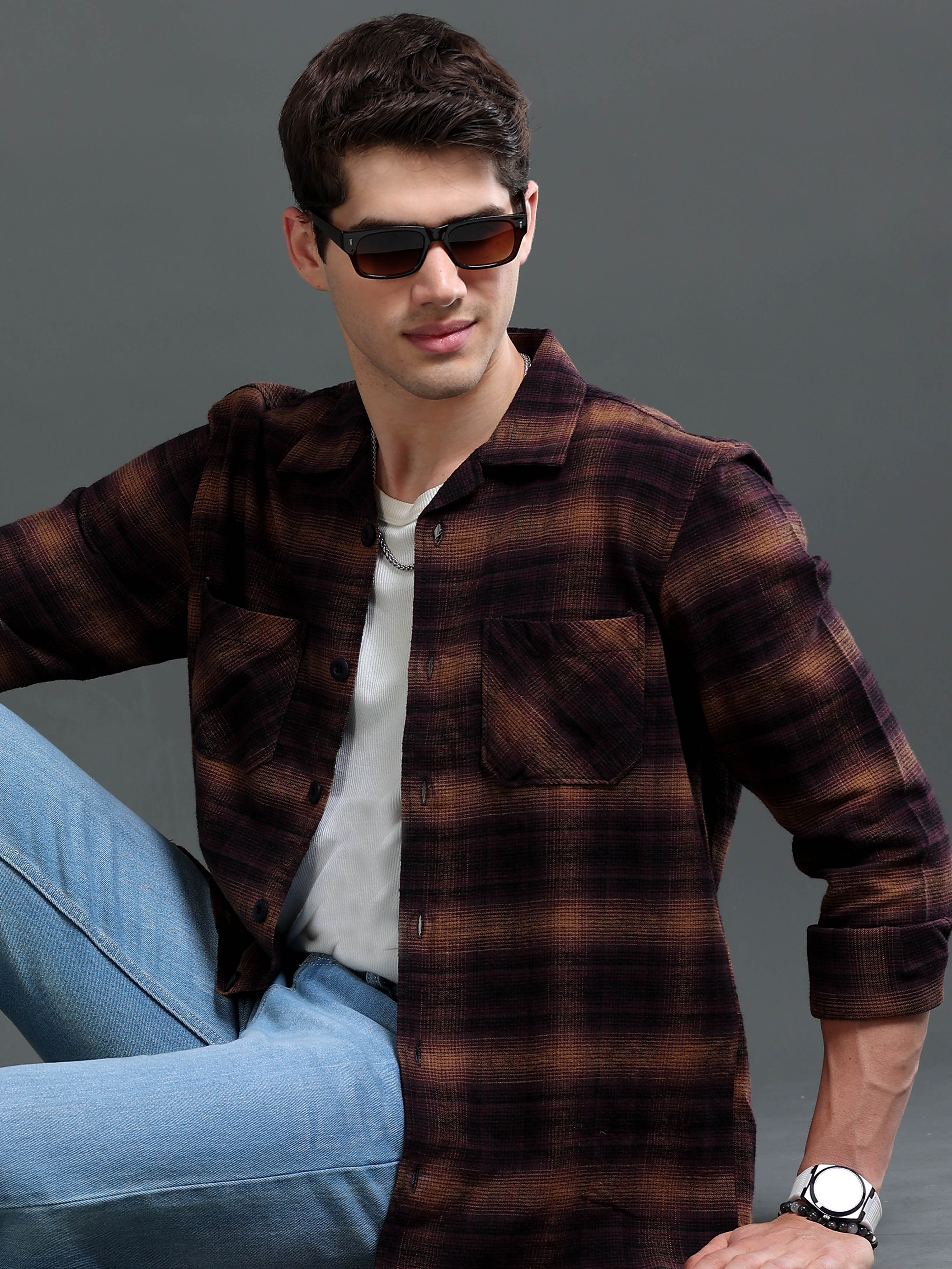 Men Smart Slim Fit Checked Casual Shirt
