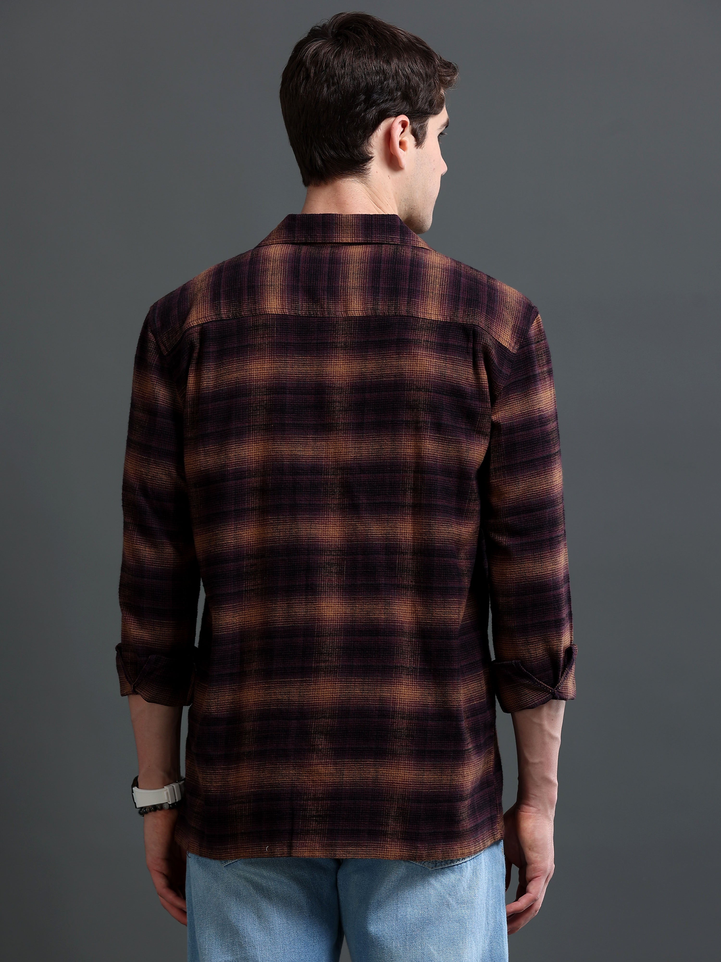 Men Smart Slim Fit Checked Casual Shirt
