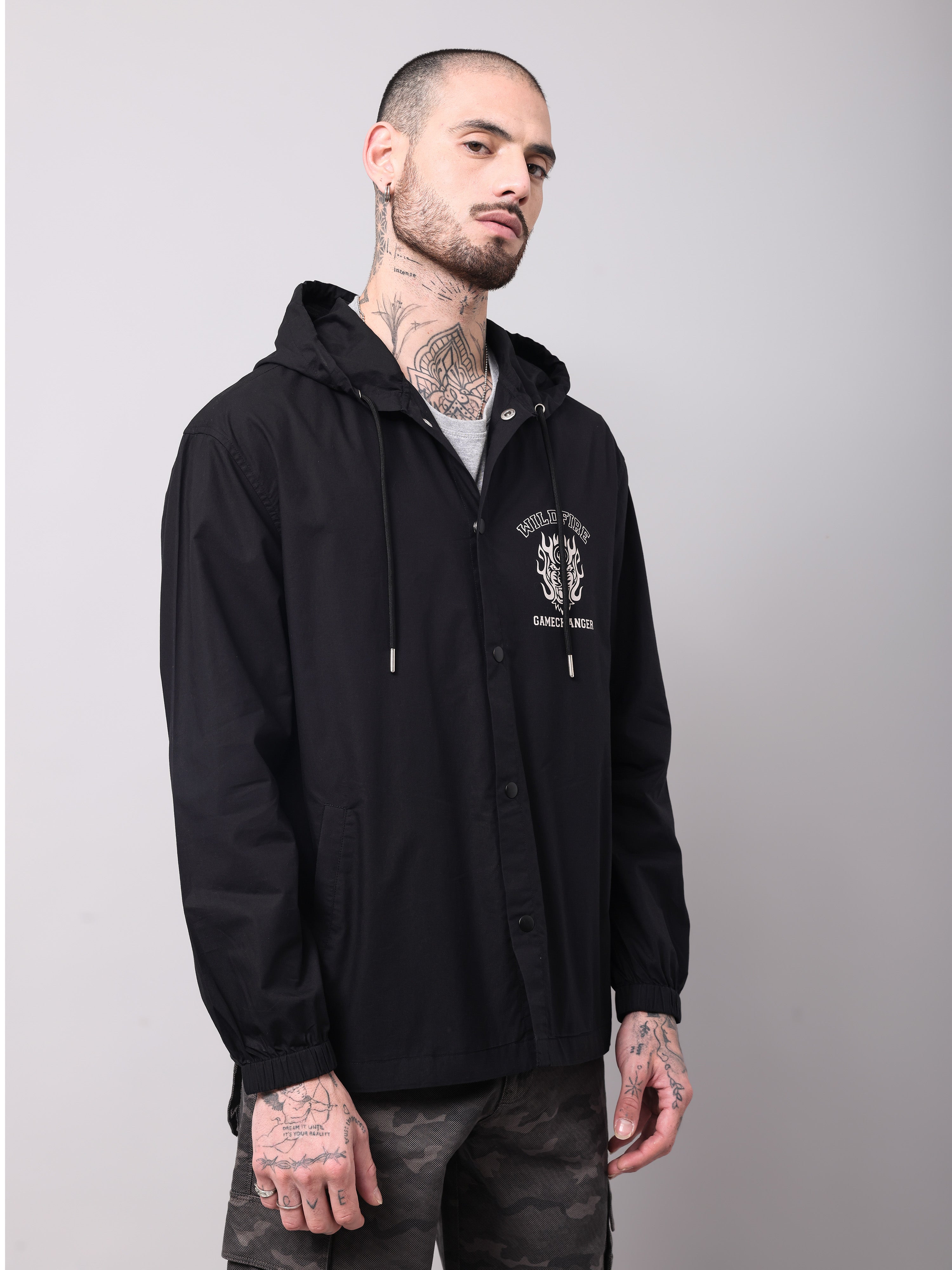 Men's hooded shirt