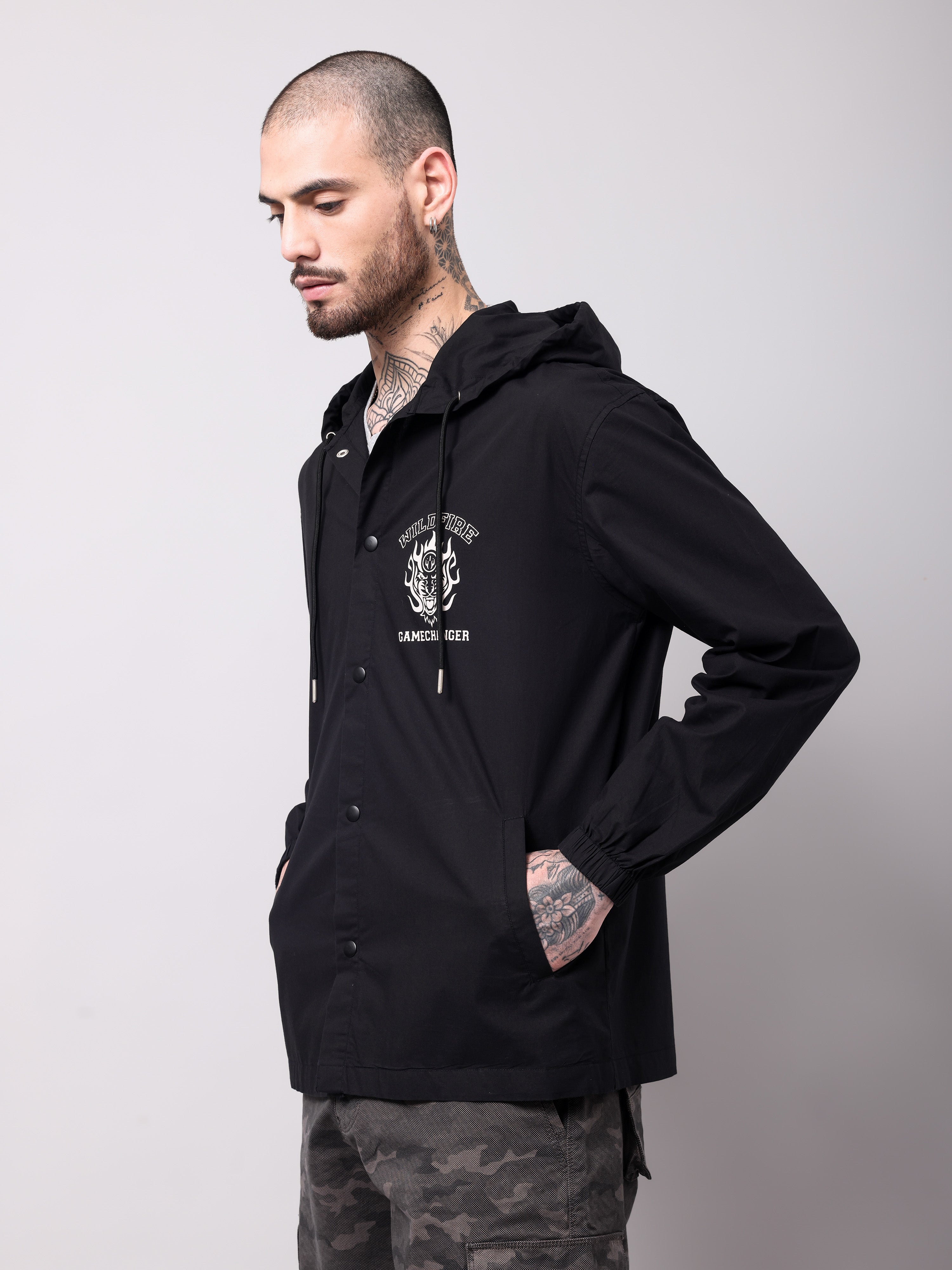 Men's hooded shirt