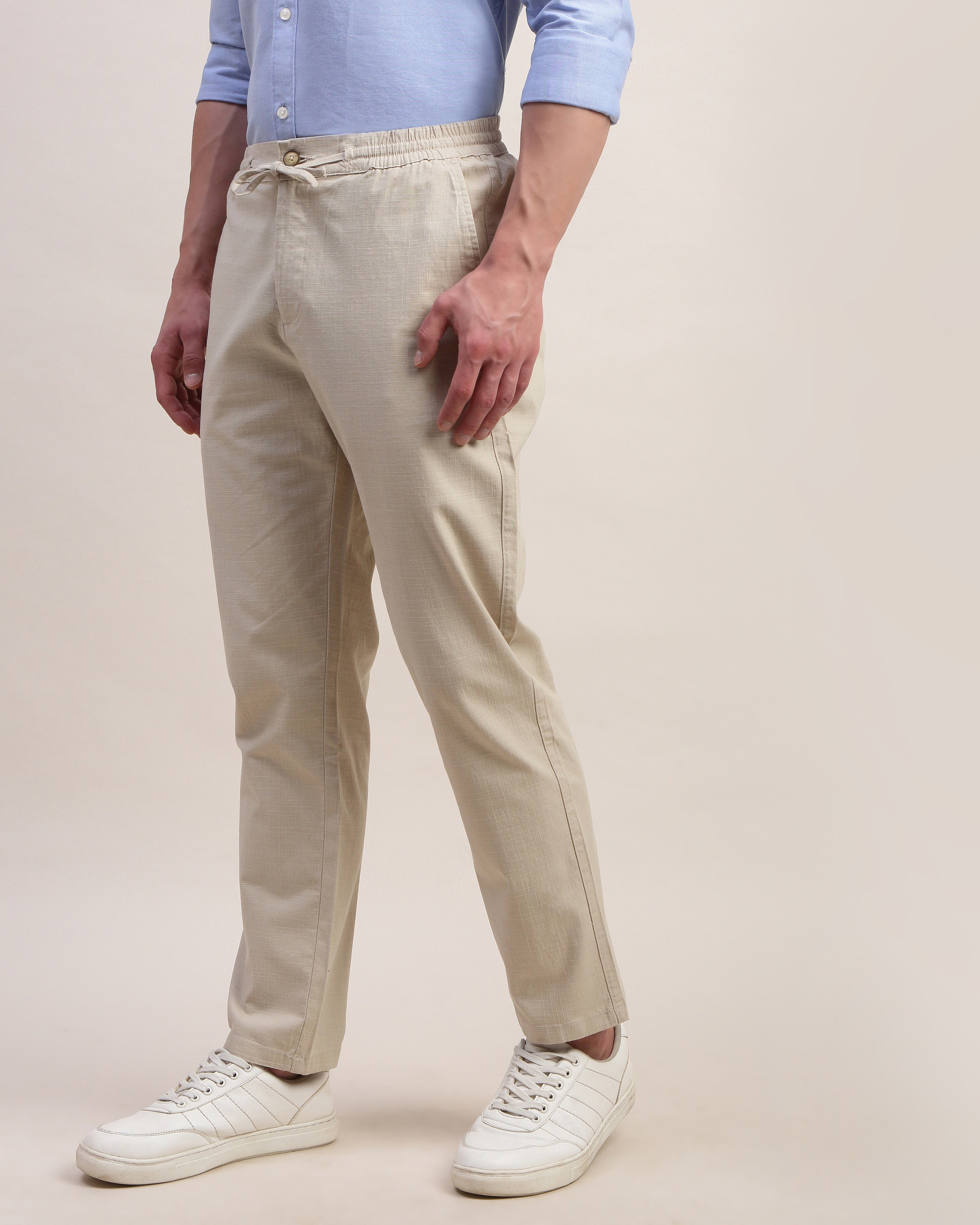 Men Comfort Straight Fit Mid-Rise Chinos Trouser