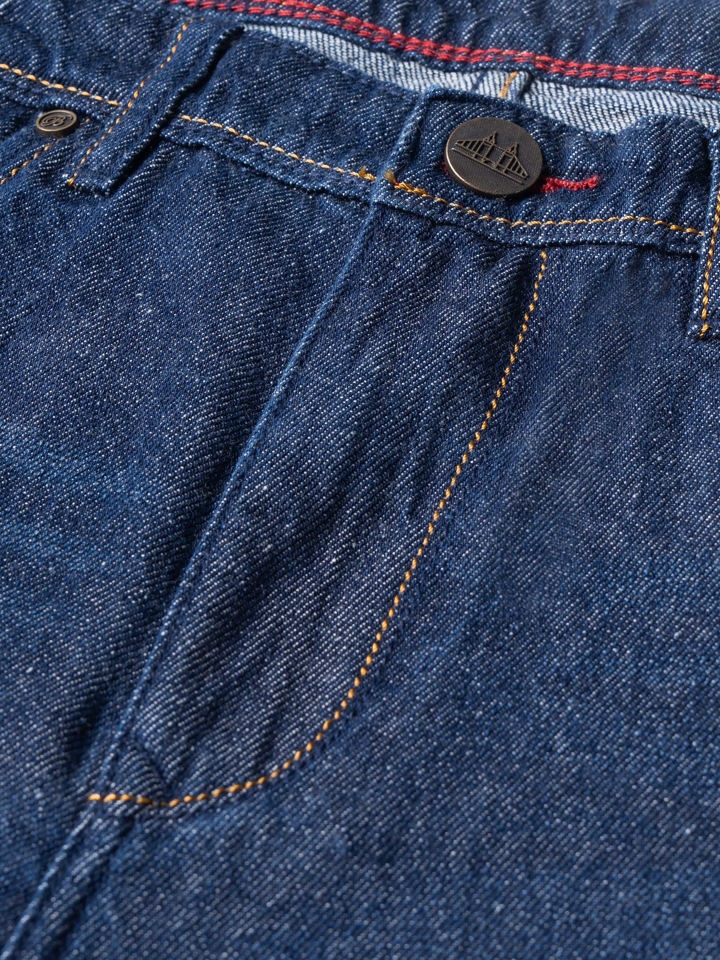 Men Smart Slim Fit Mid-Rise Light Fade Jeans