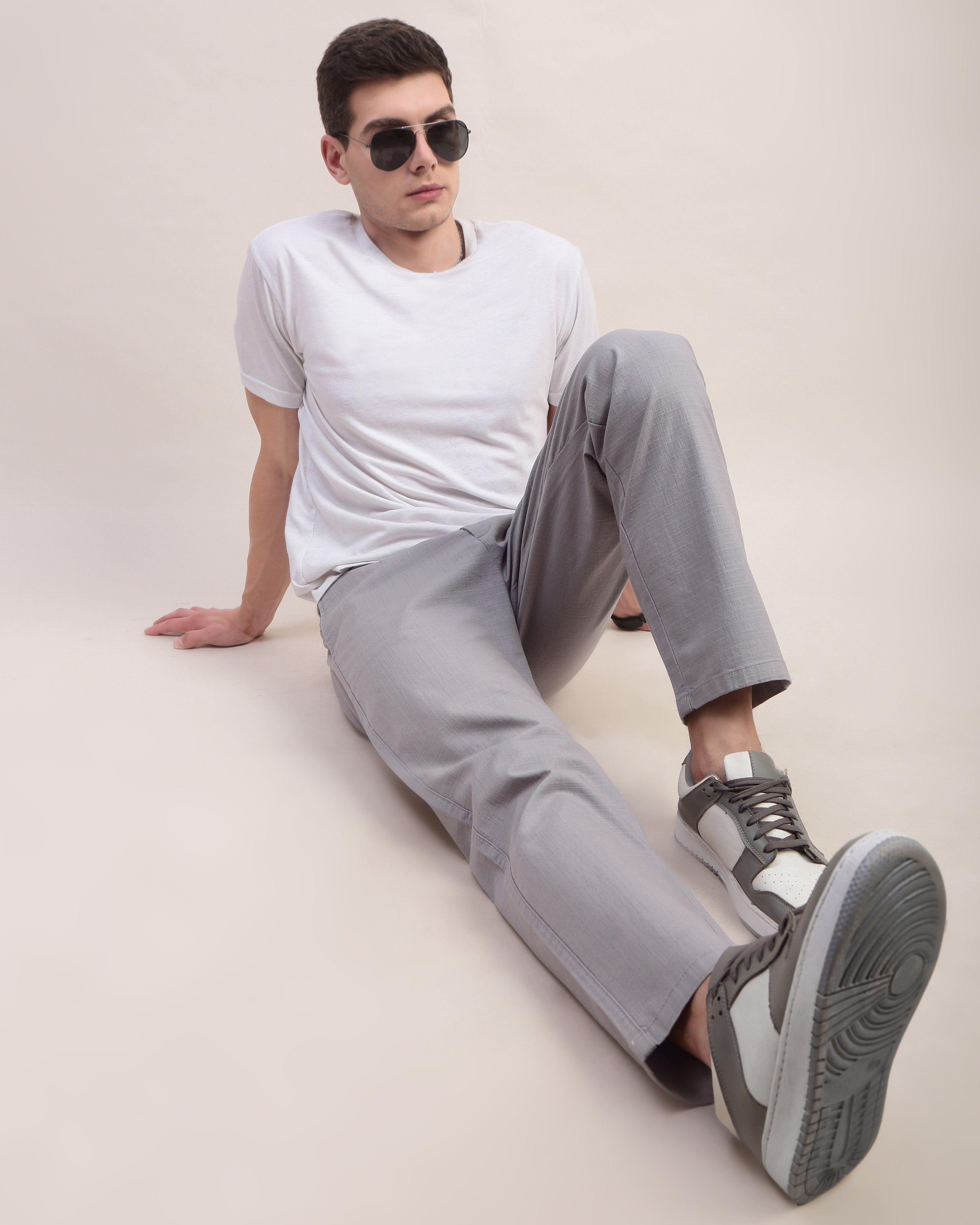 Men Comfort Straight Fit Low-Rise Chinos