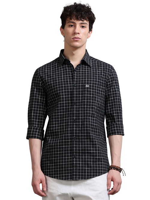 Men Smart Slim Fit Checked Casual Shirt