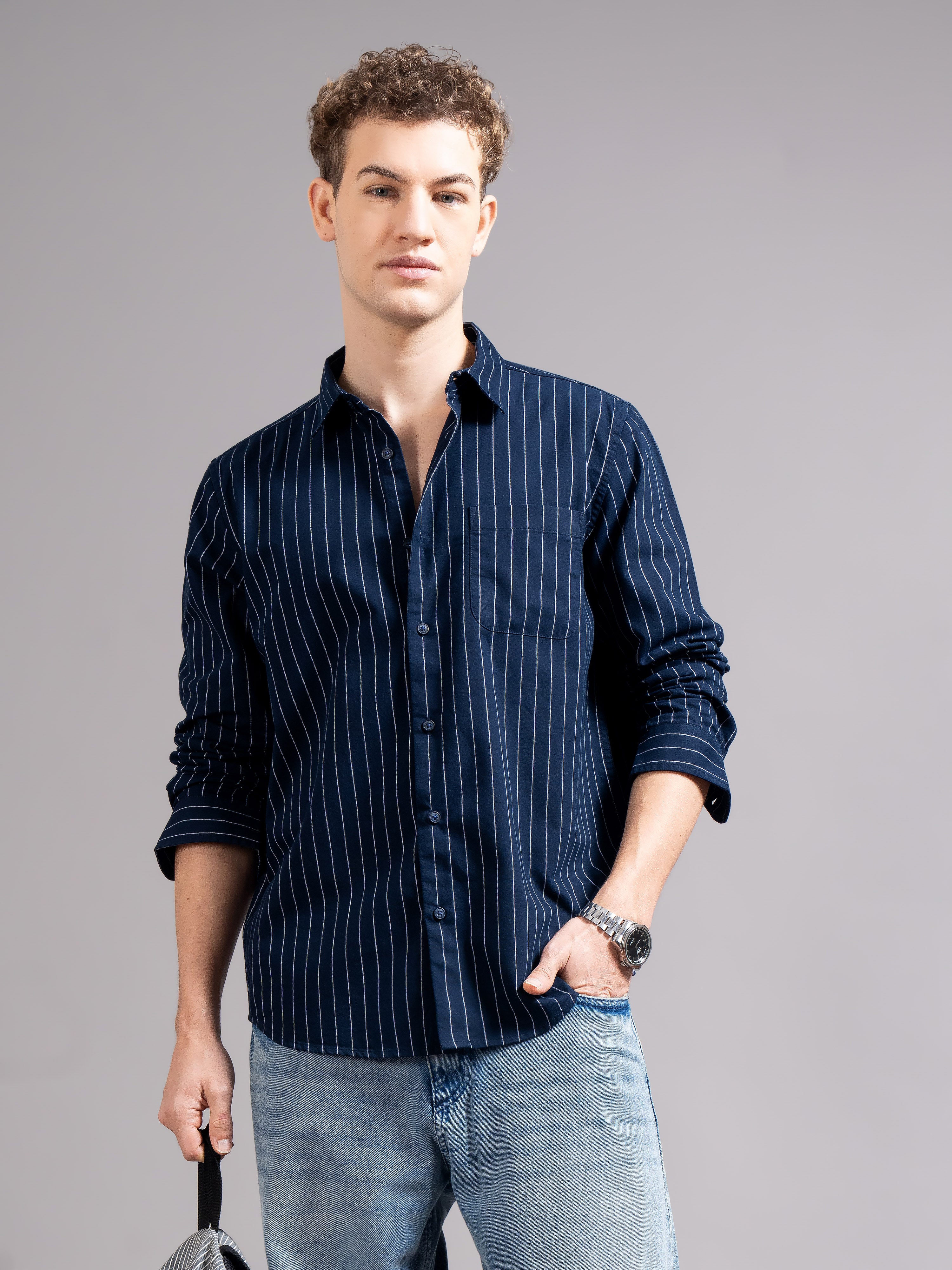 Smart Slim Fit Vertical Striped Spread Collar Cotton Casual Shirt