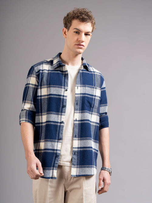 Men Smart Slim Fit Checked Casual Shirt