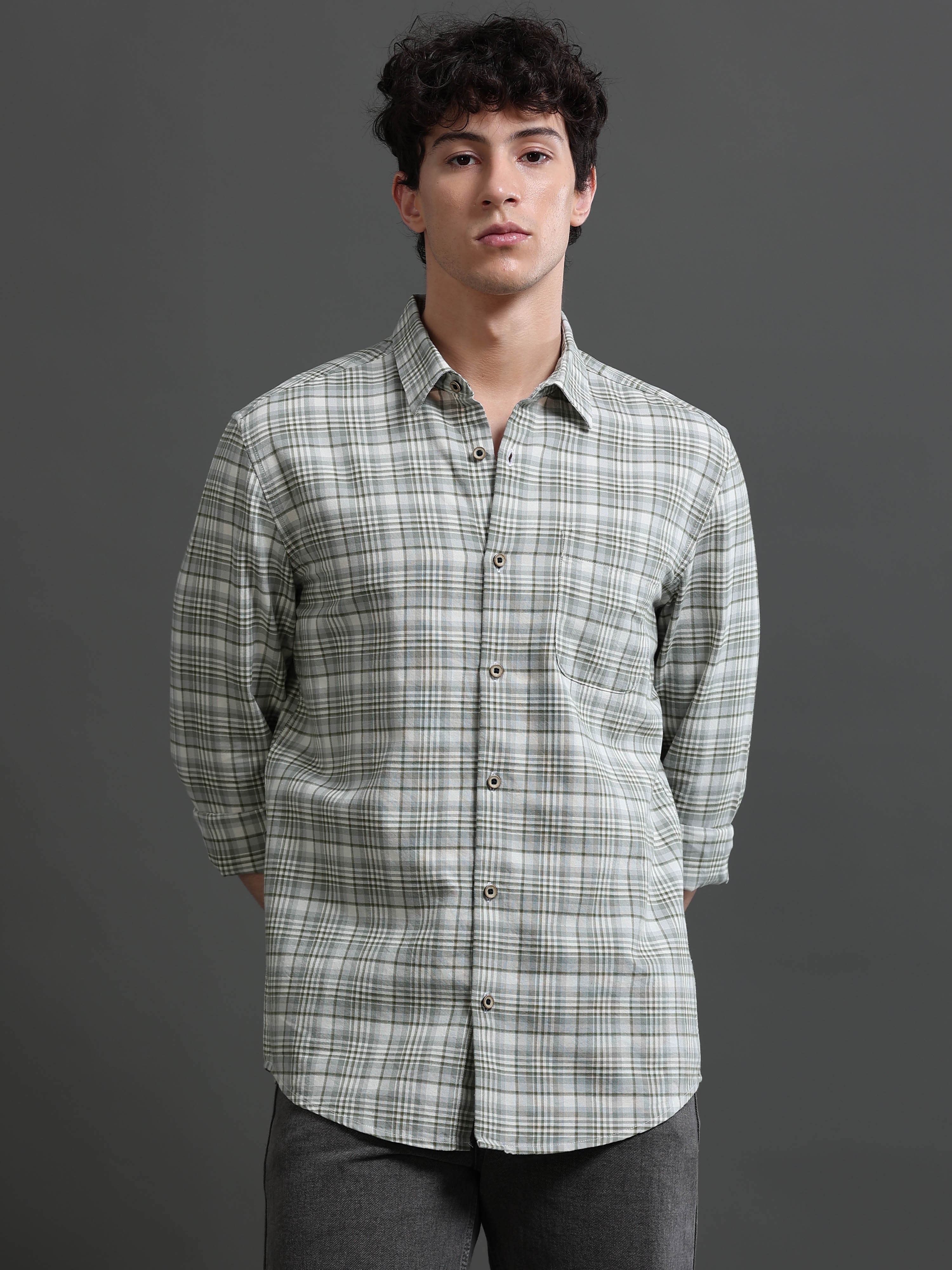 Men Smart Slim Fit Checked Casual Shirt