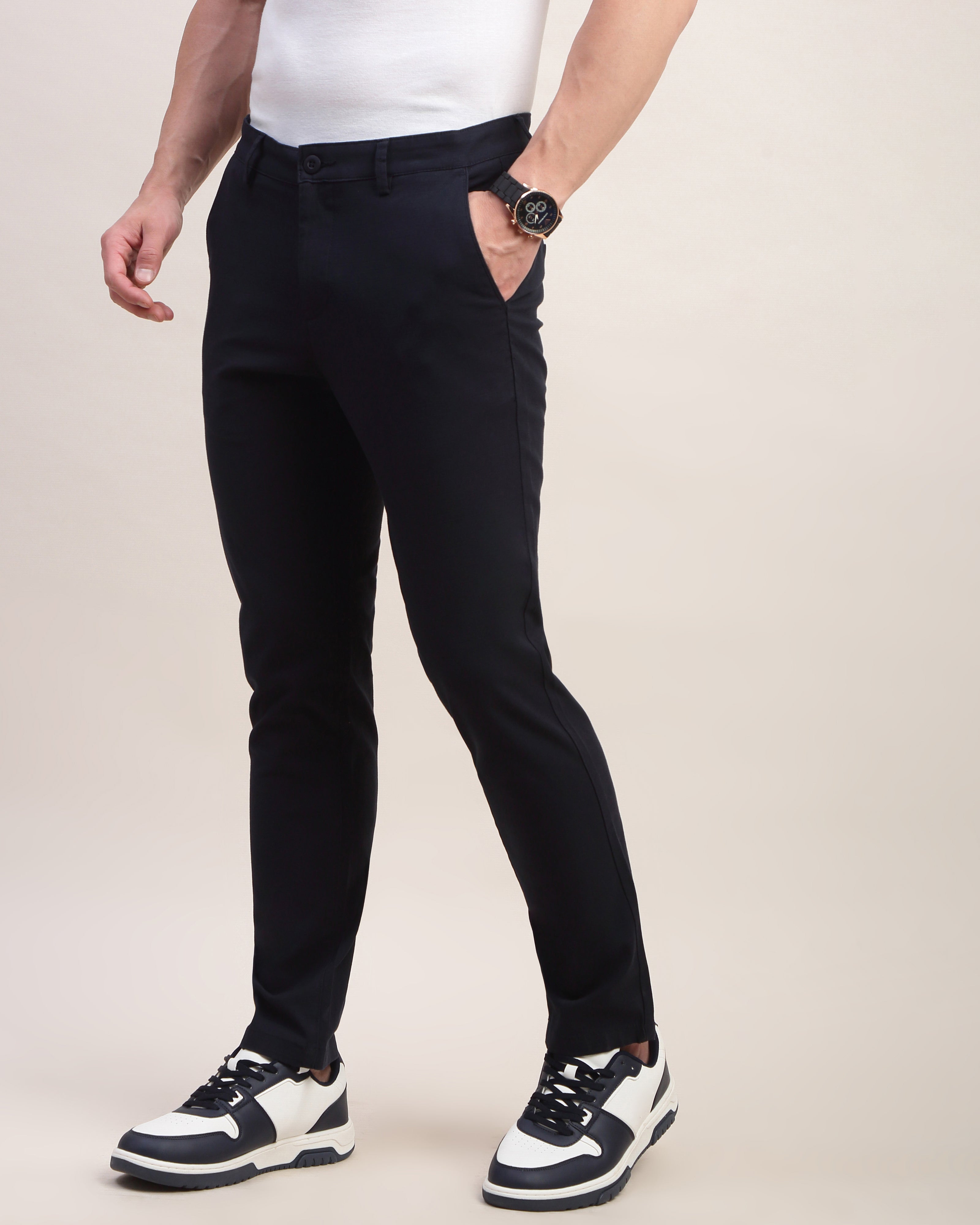 Men Comfort Slim Fit Low-Rise Chinos