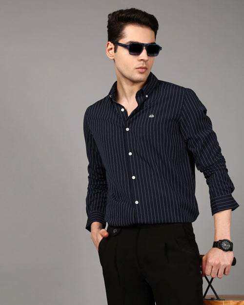Comfort Slim Fit Vertical Striped Button-Down Collar Casual Shirt