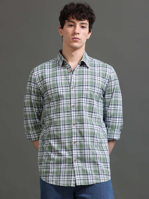 Men Smart Slim Fit Checked Casual Shirt