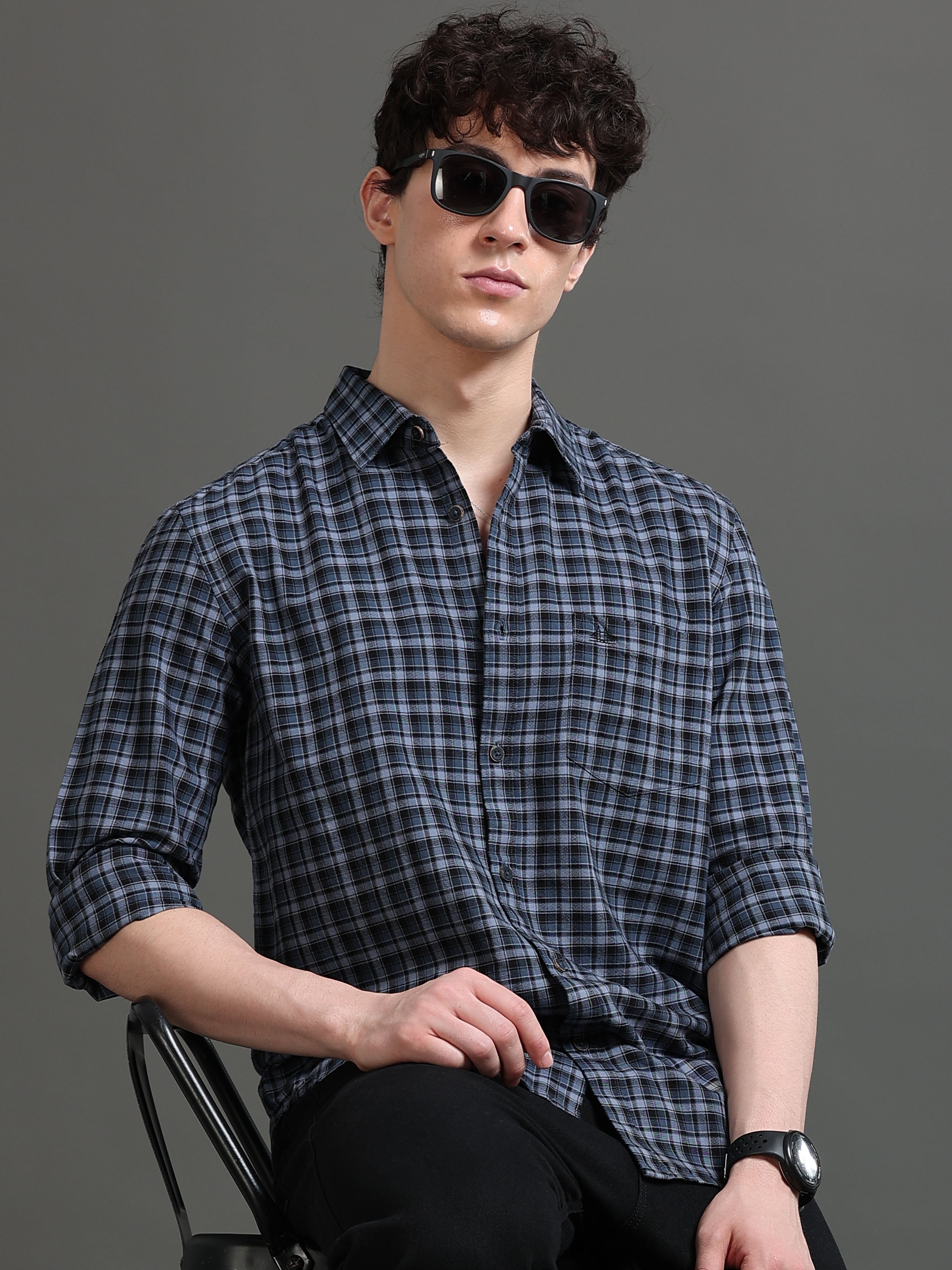 Men Smart Slim Fit Checked Casual Shirt