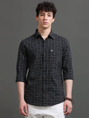 Men Smart Slim Fit Checked Casual Shirt