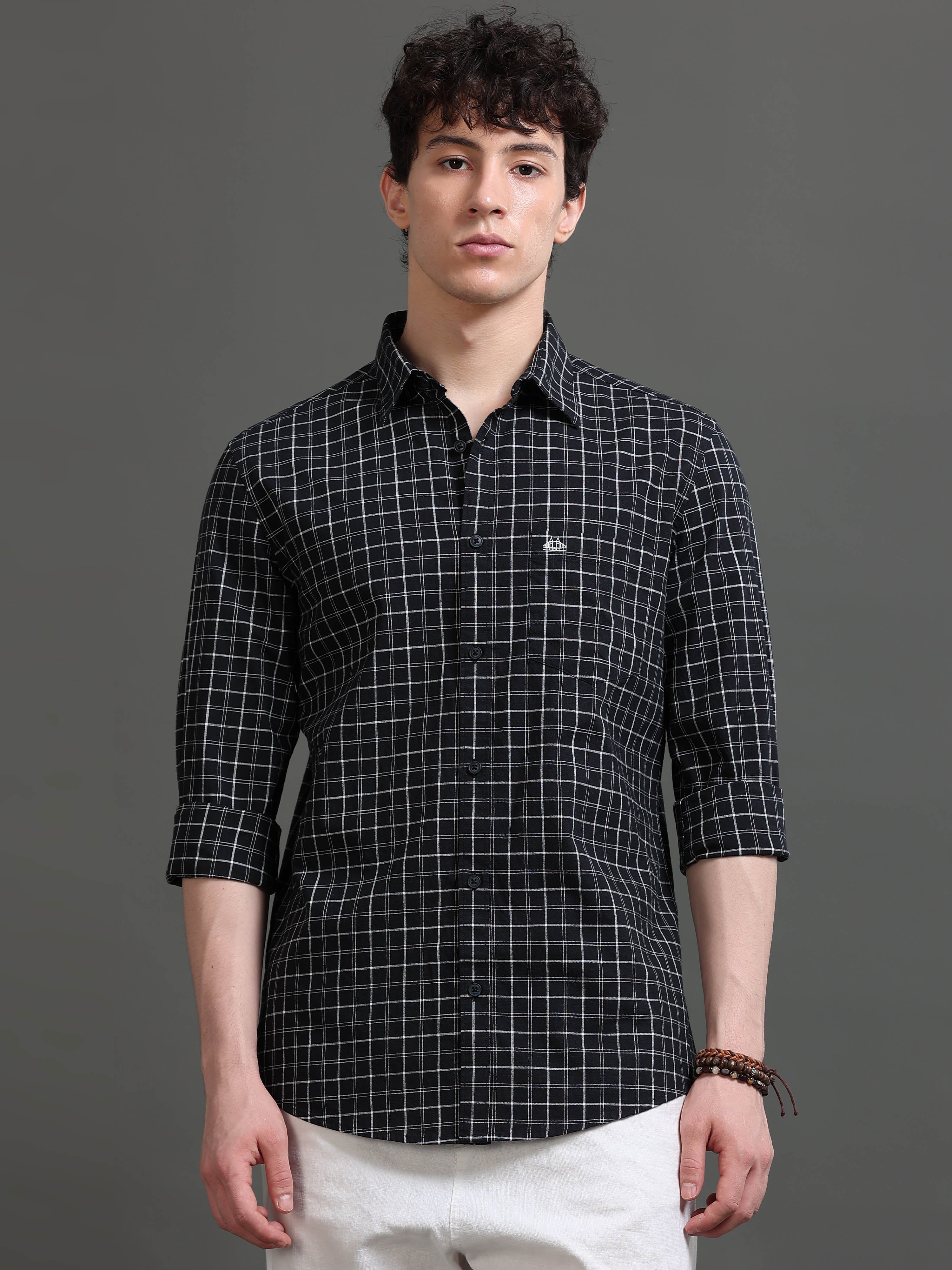 Men Smart Slim Fit Checked Casual Shirt
