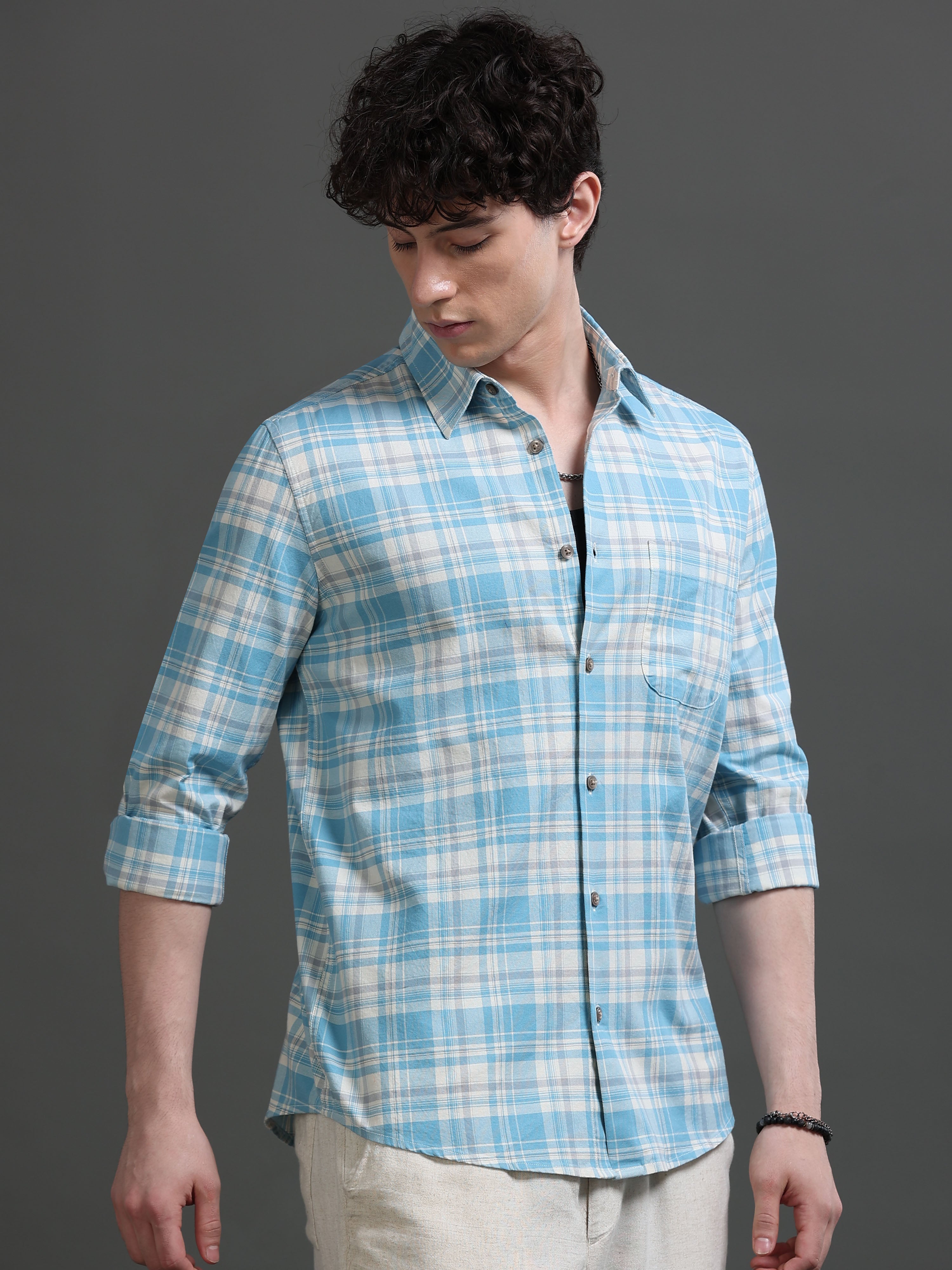 Men Smart Slim Fit Checked Casual Shirt