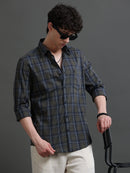 Men Smart Slim Fit Checked Casual Shirt