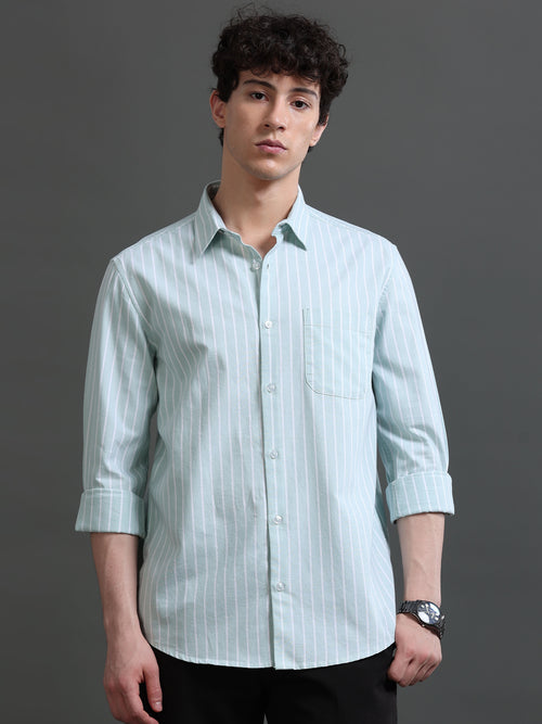 Men Smart Slim Fit Striped Casual Shirt