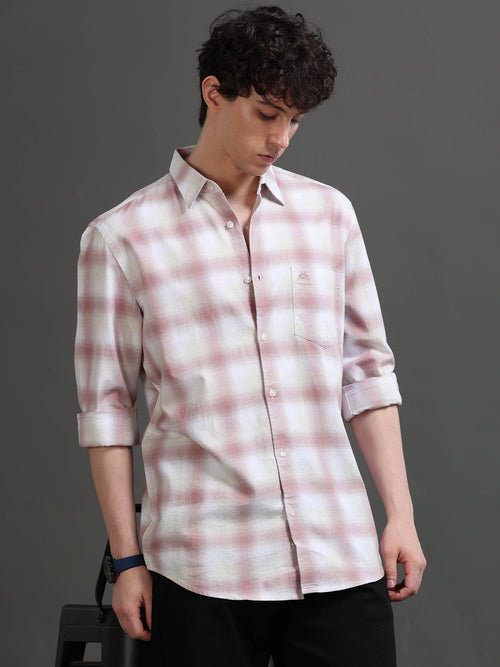 Men Smart Slim Fit Checked Casual Shirt
