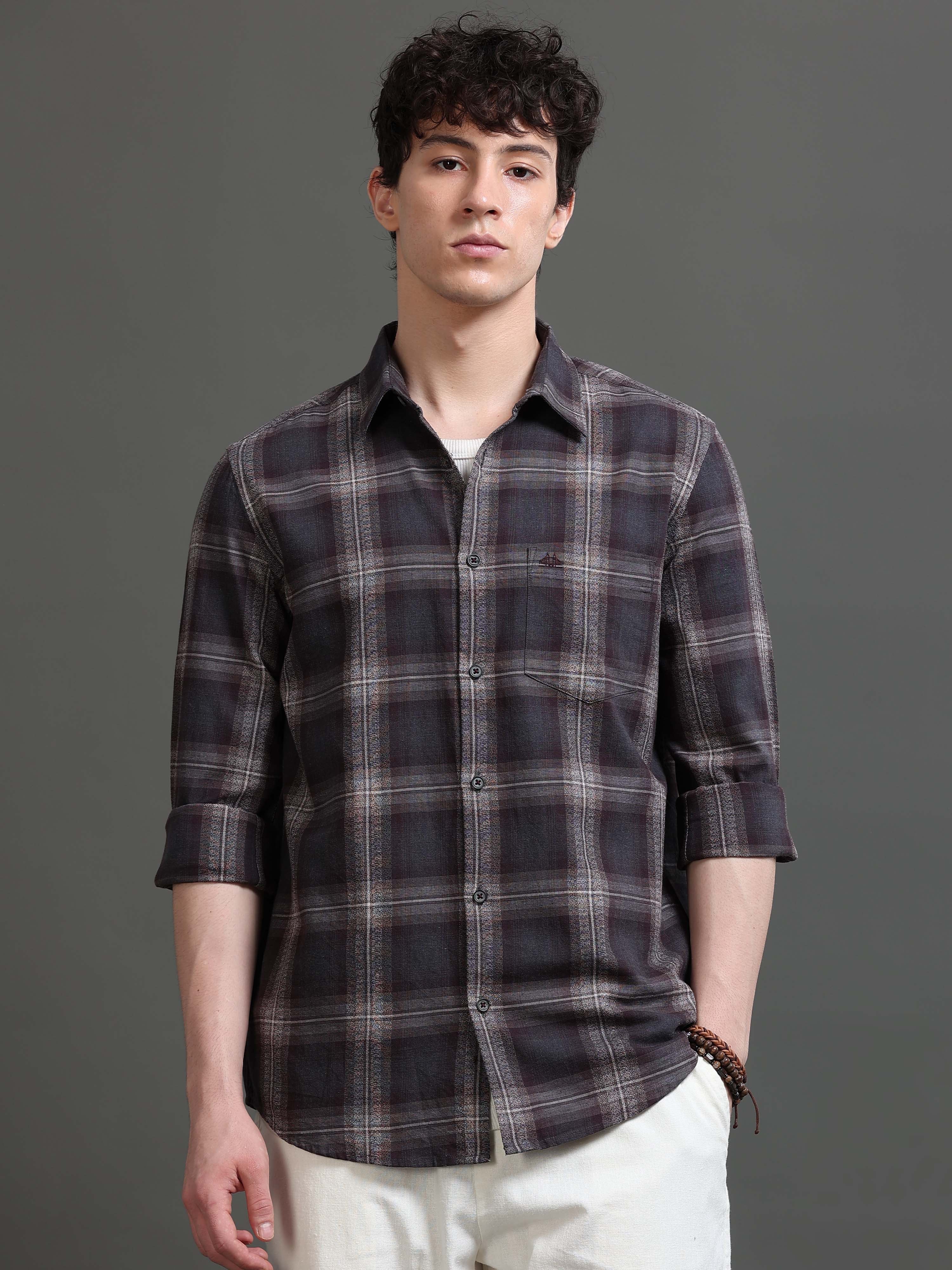 Men Smart Slim Fit Checked Casual Shirt