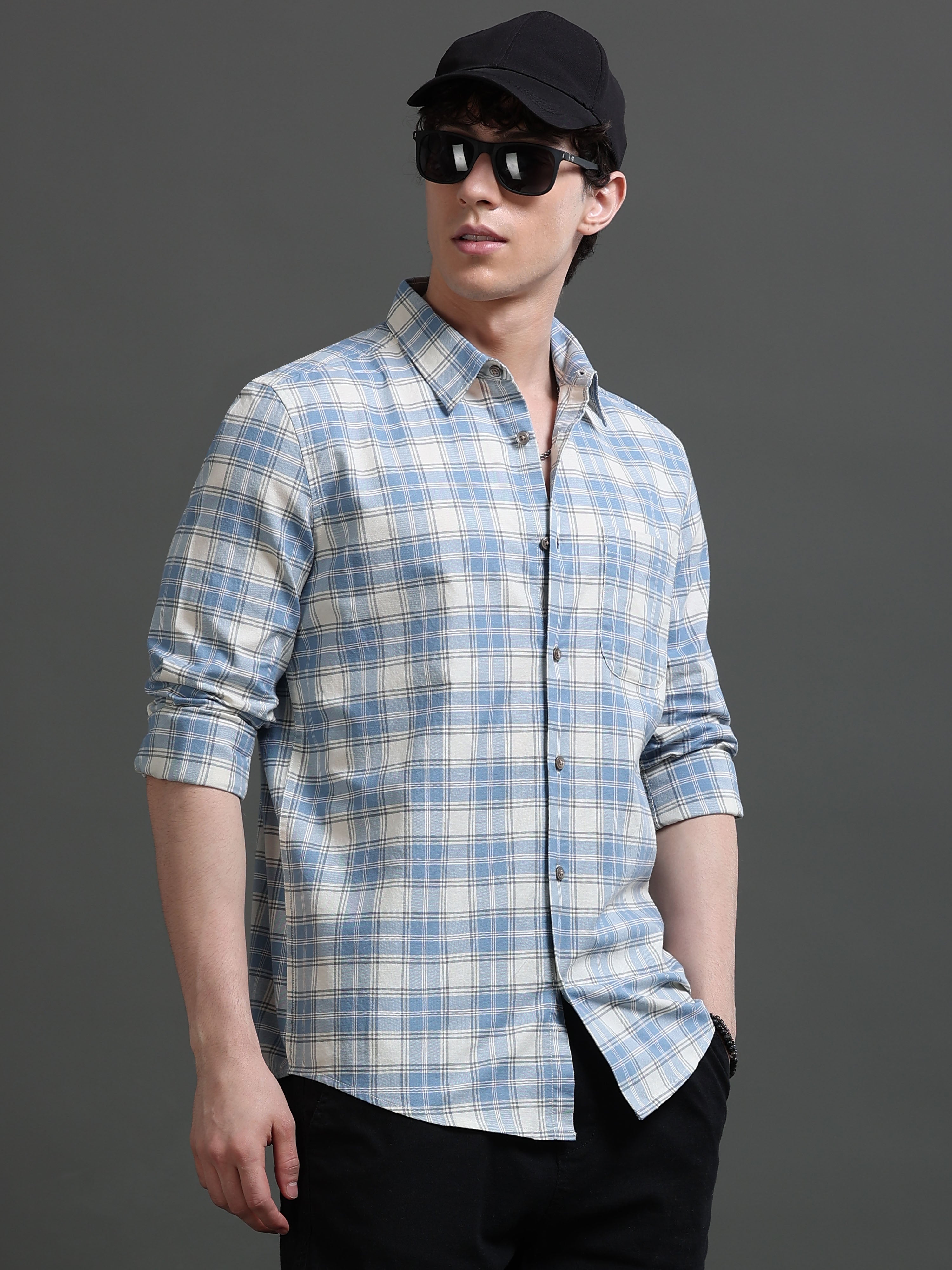 Men Smart Slim Fit Checked Casual Shirt