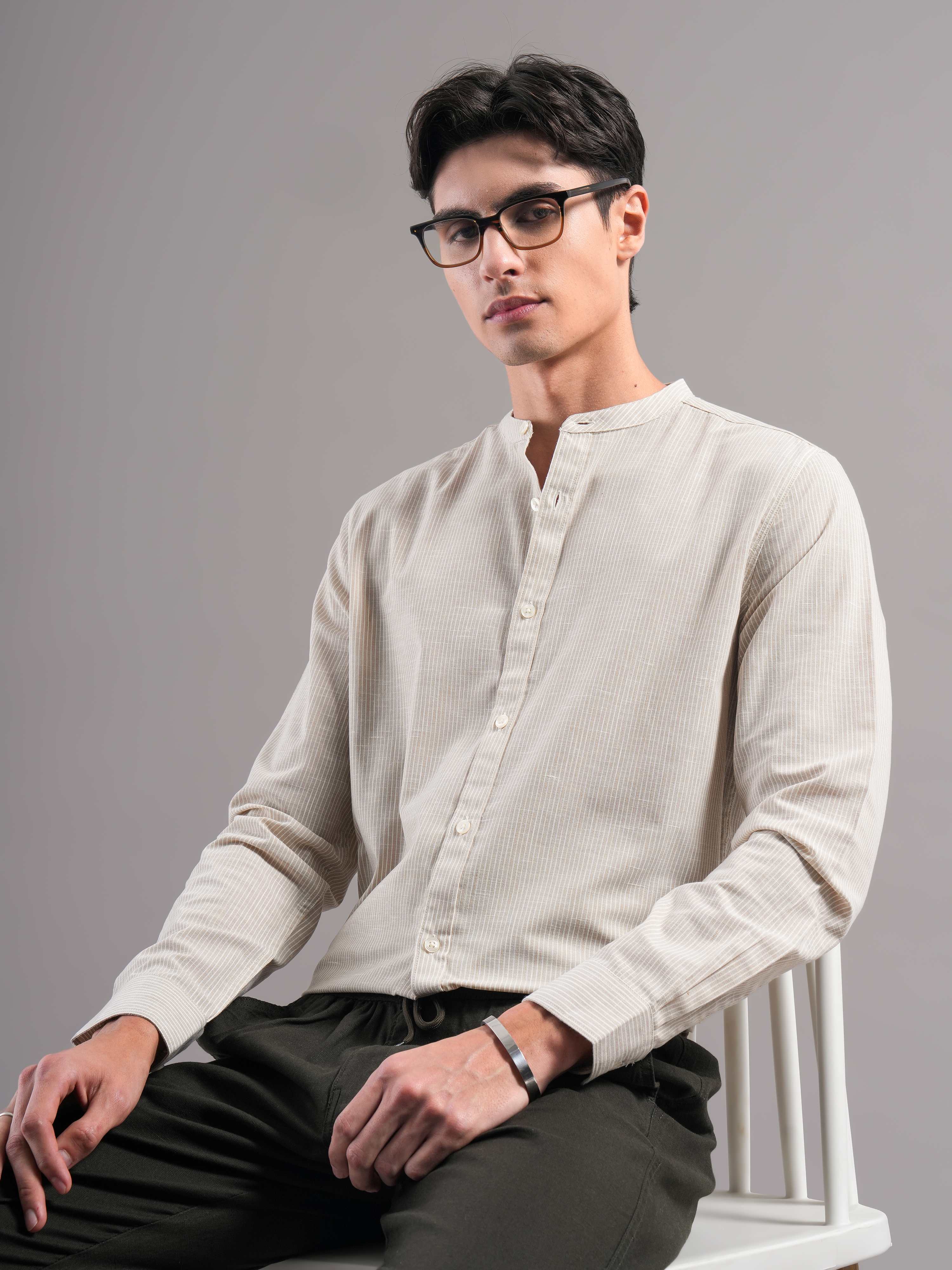 Men Smart Slim Fit Striped Casual Shirt