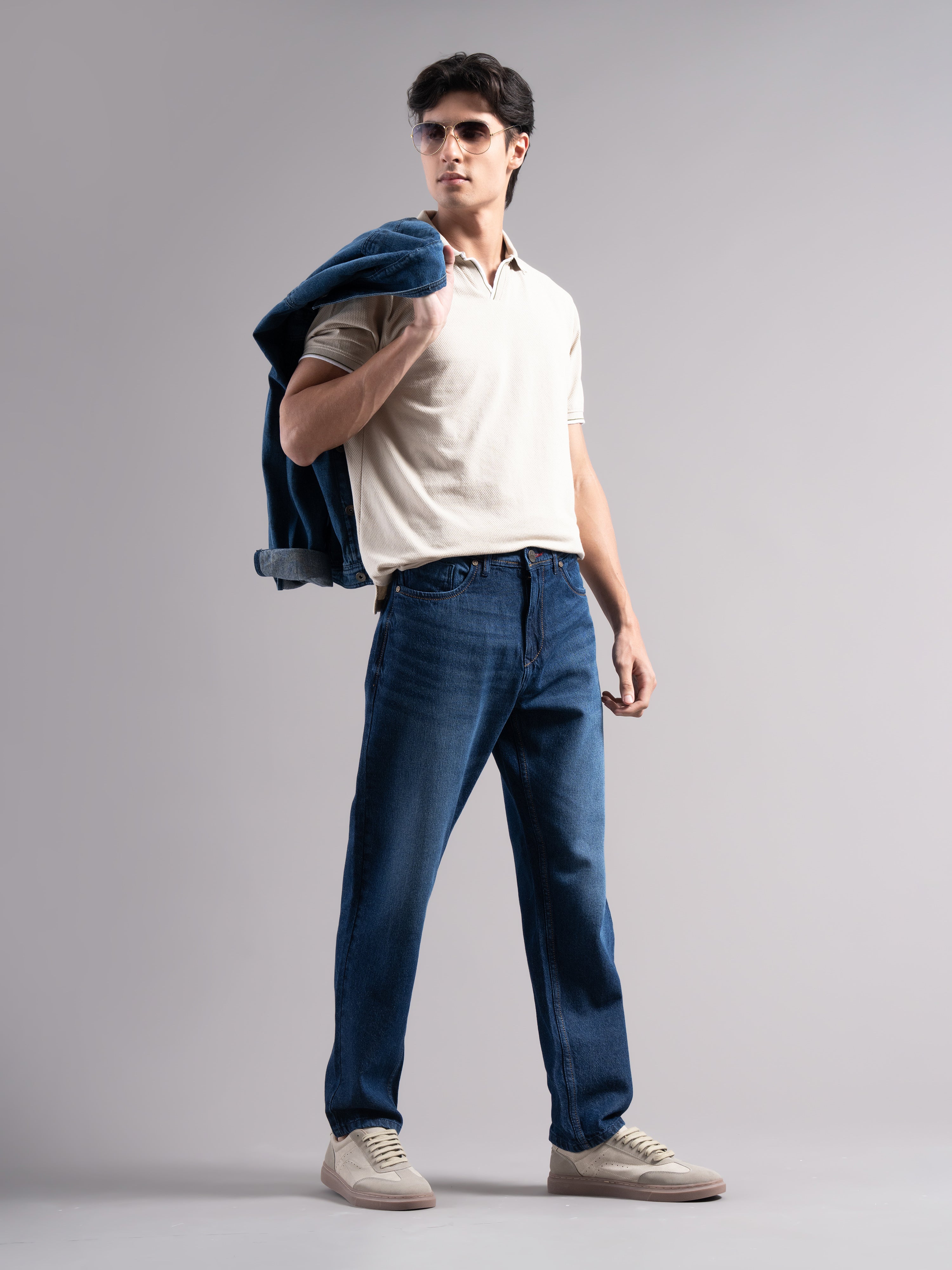 Men Smart Slim Fit Mid-Rise Light Fade Jeans