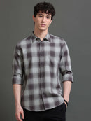 Men Smart Slim Fit Checked Casual Shirt