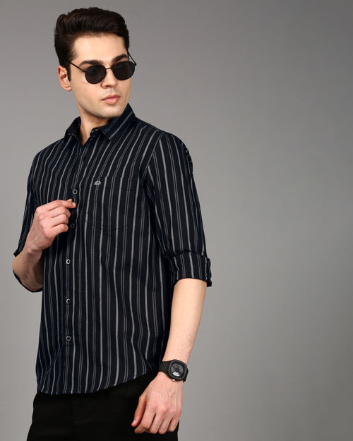 Men Comfort Fit Vertical Striped Spread Collar Cotton Casual Shirt