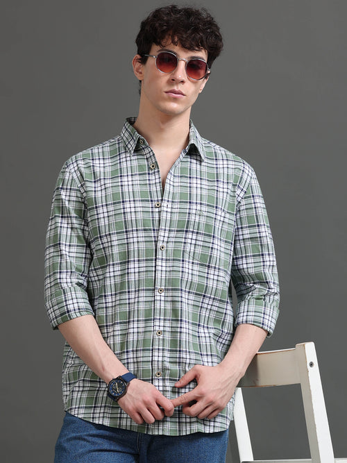 Men Smart Slim Fit Checked Casual Shirt