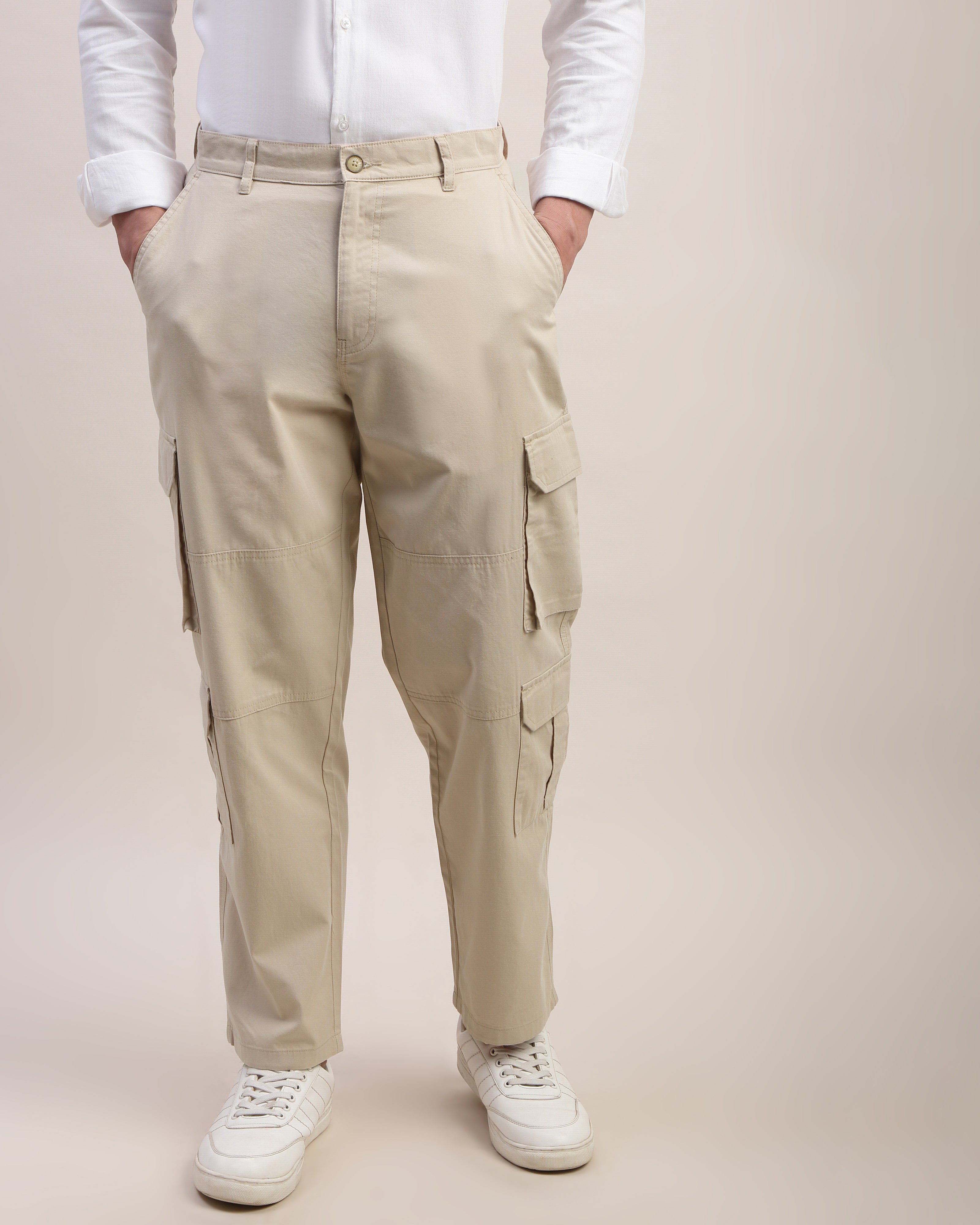 Men Comfort Straight Fit Low-Rise Cargos Trouser