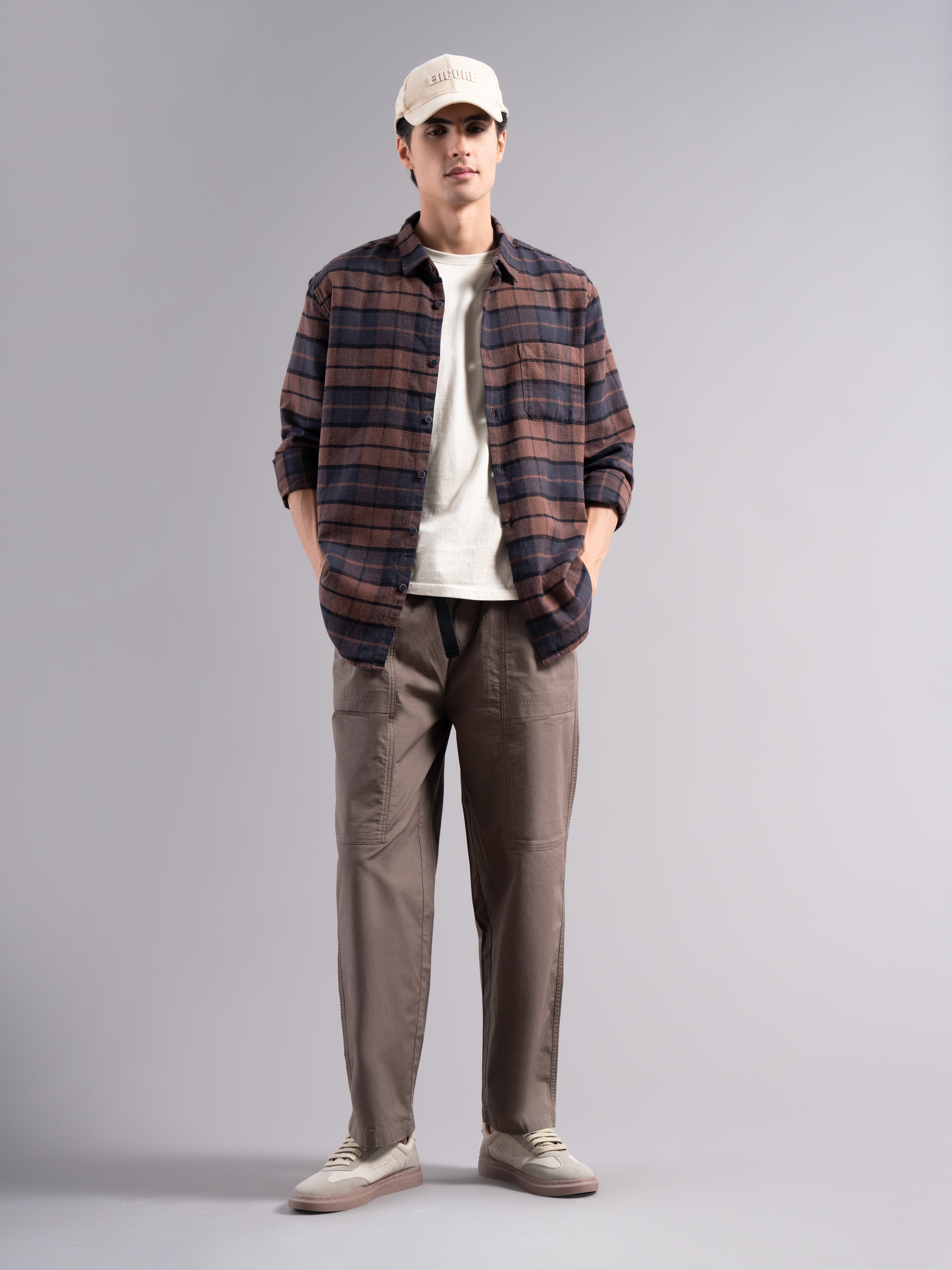Men Smart Low-Rise Trousers