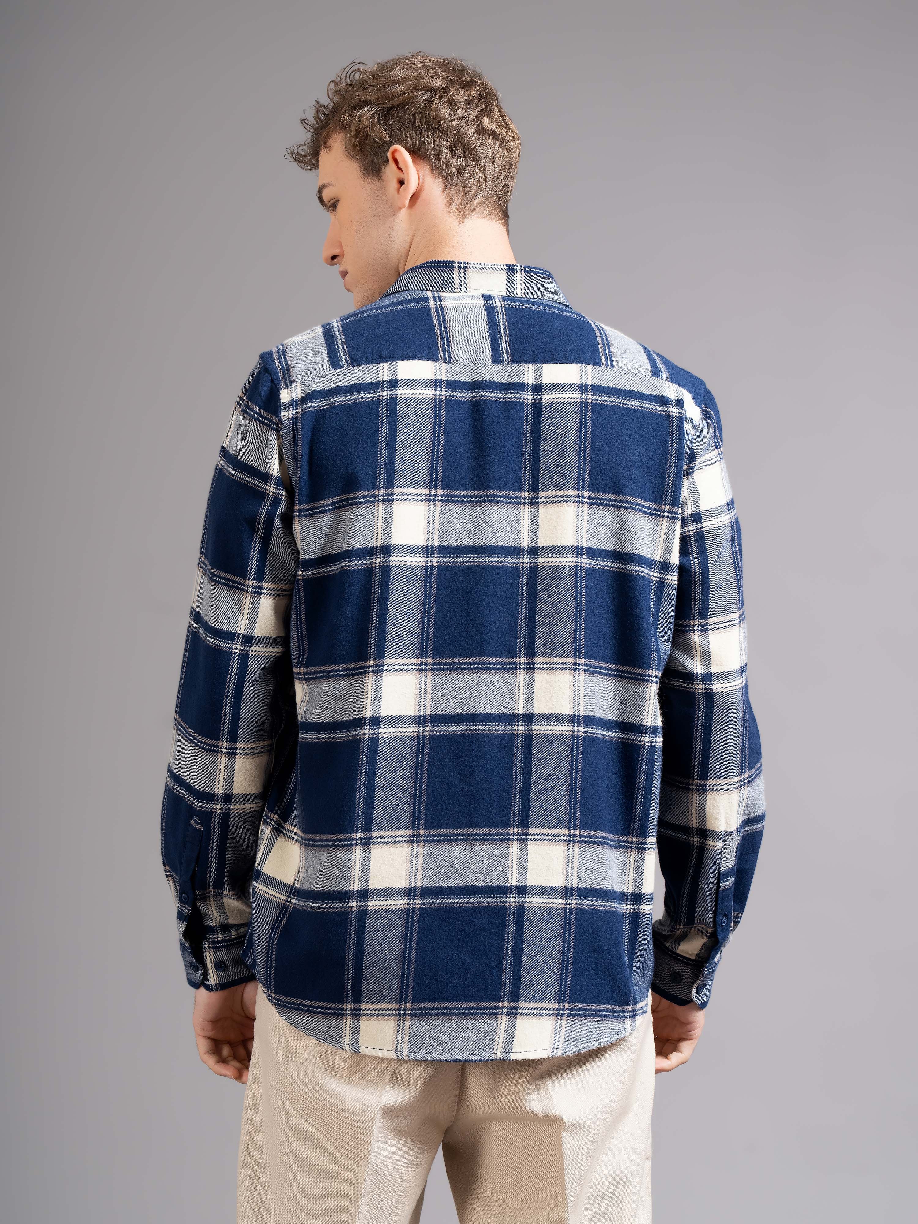 Men Smart Slim Fit Checked Casual Shirt