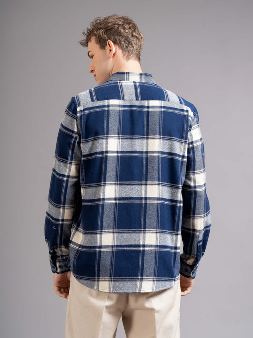 Men Smart Slim Fit Checked Casual Shirt