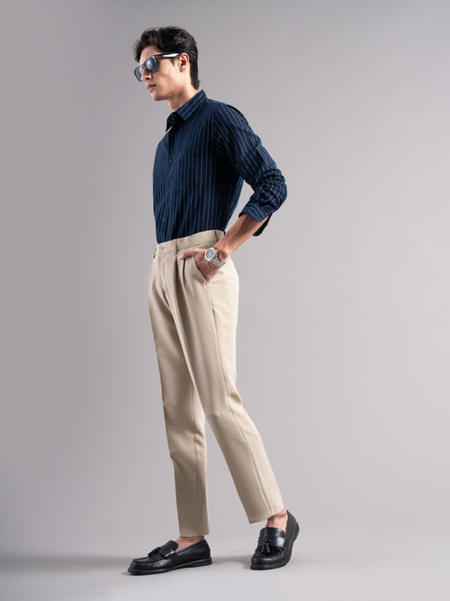 Men Low-Rise Relaxed Fit Stretchable Pleated Chinos