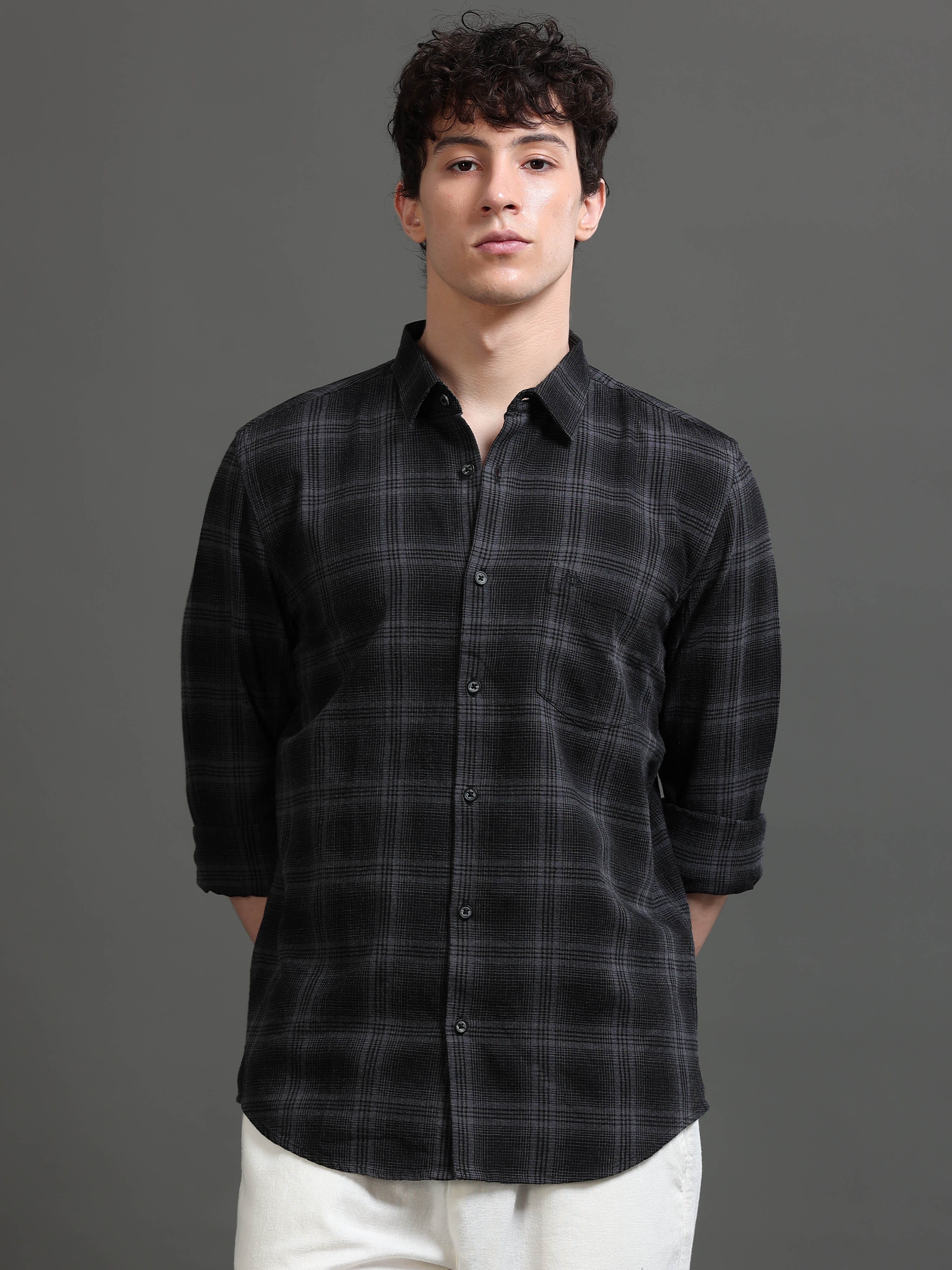 Men Smart Slim Fit Checked Casual Shirt