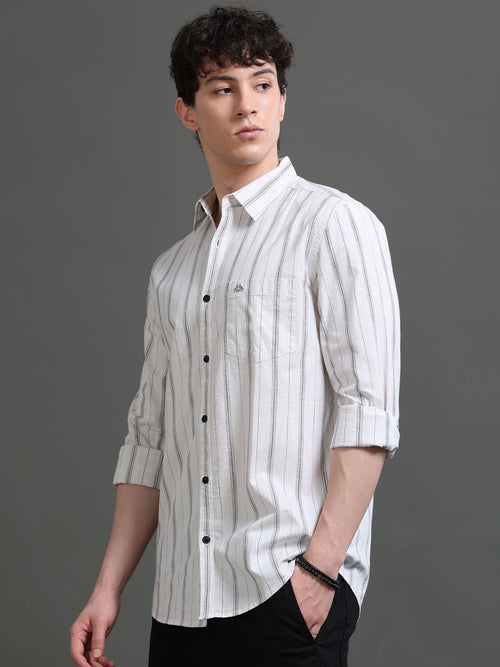 Men Smart Slim Fit Striped Casual Shirt