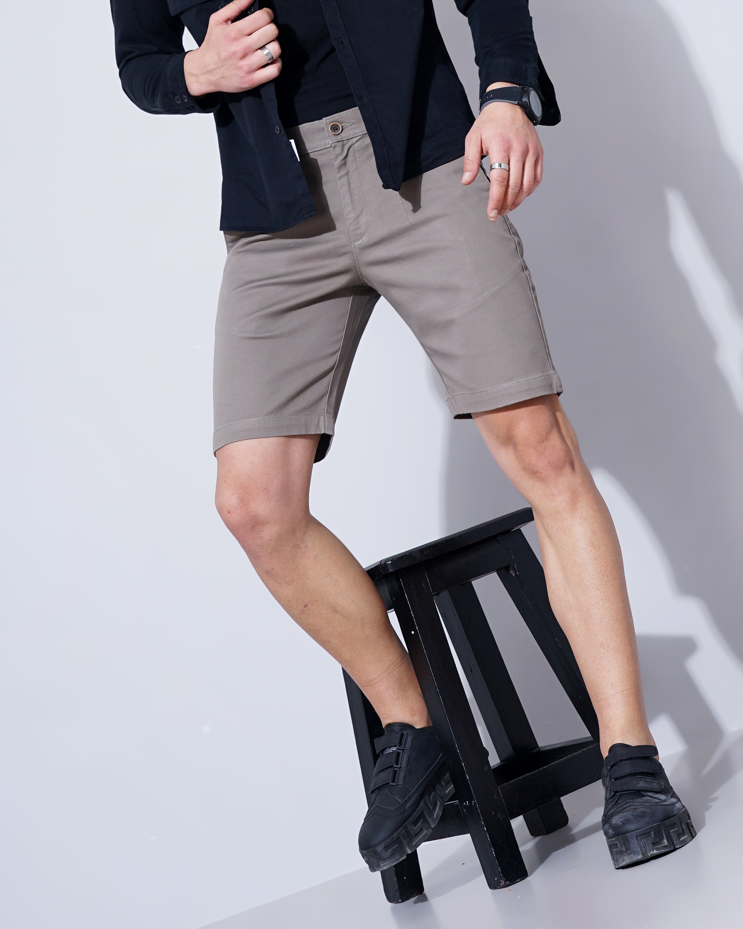 SELF DESIGN CITY SHORTS WITH INSERT POCKETS