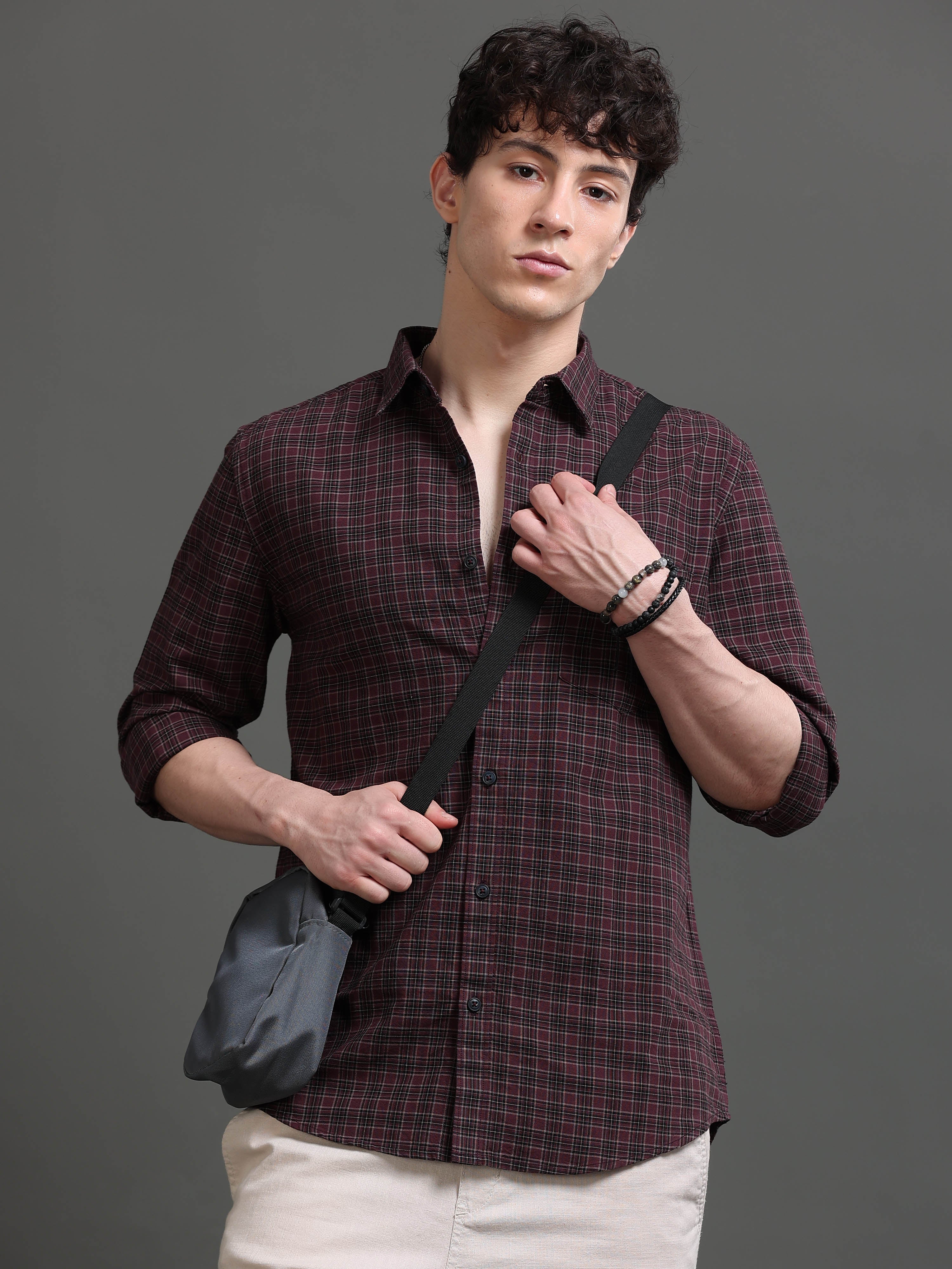 Men Smart Slim Fit Checked Casual Shirt