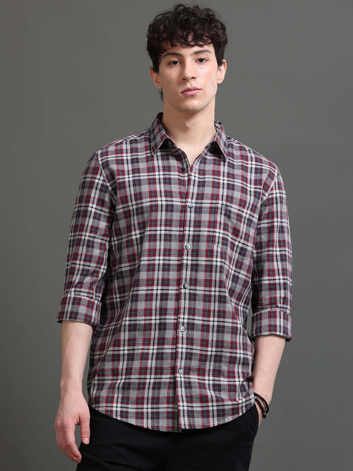 Men Smart Slim Fit Checked Casual Shirt