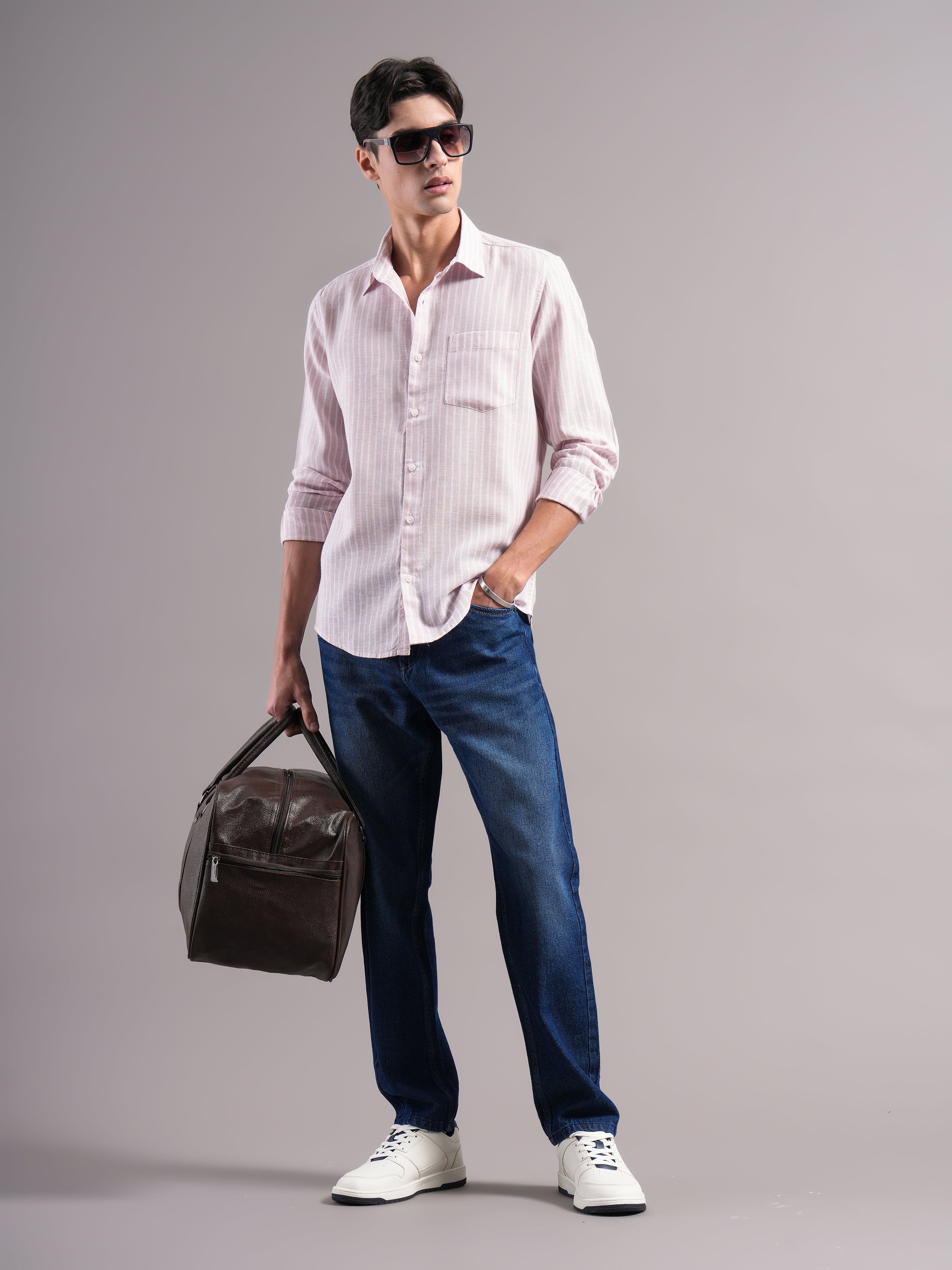 Men Smart Slim Fit Striped Casual Shirt