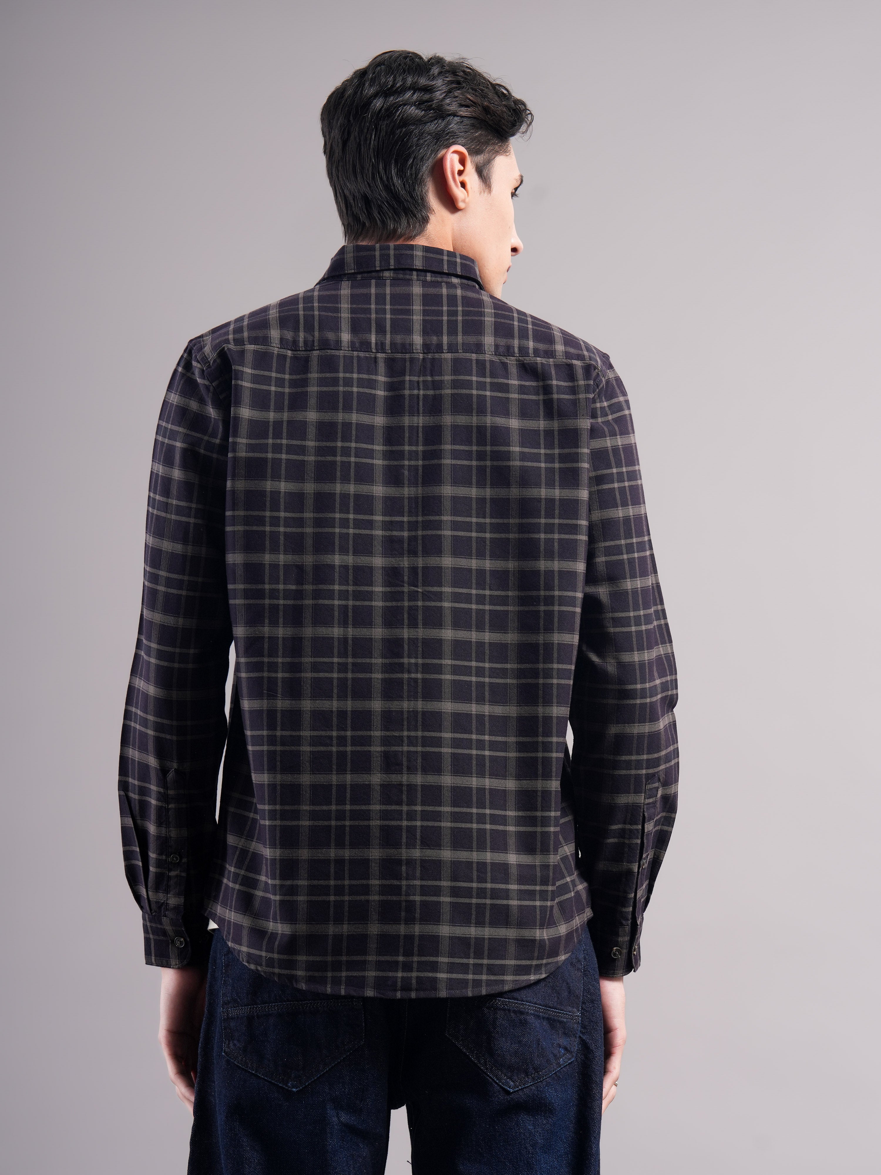 Men Smart Slim Fit Checked Casual Shirt