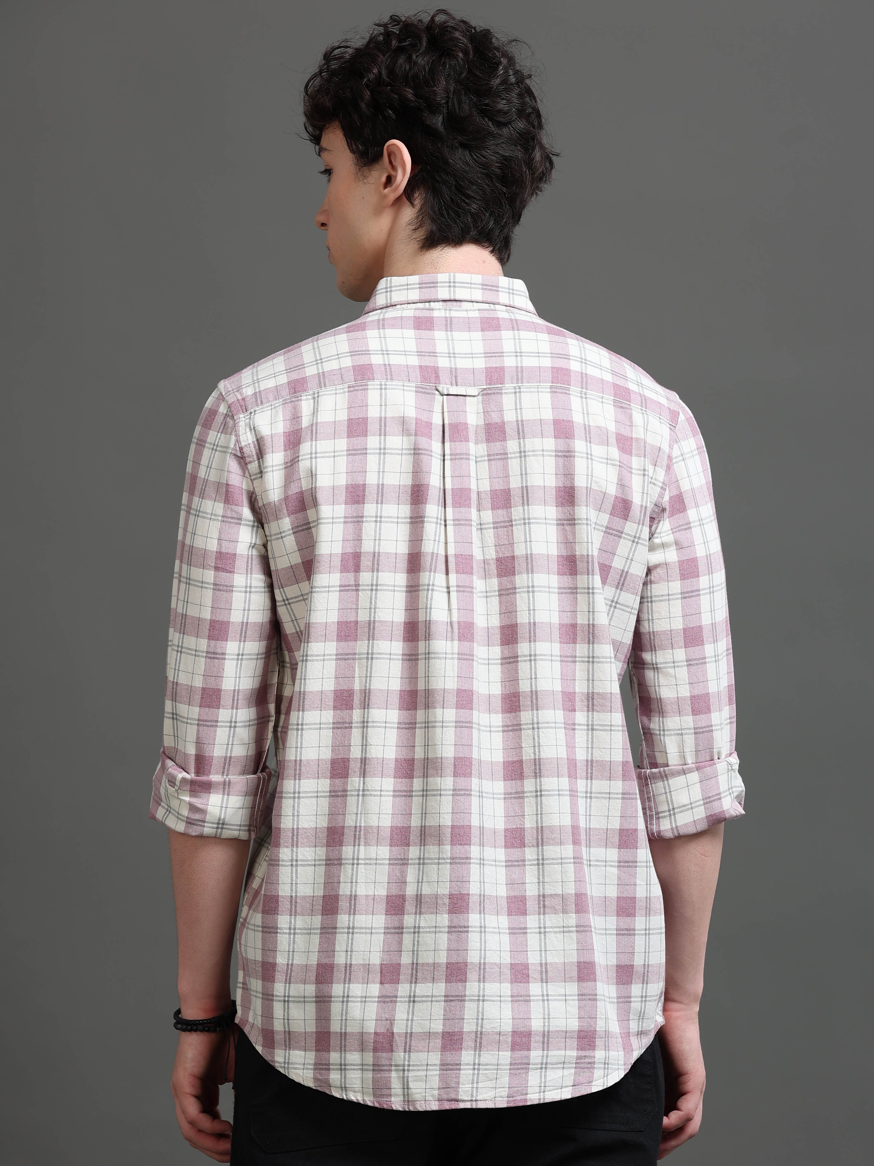 Men Smart Slim Fit Checked Casual Shirt