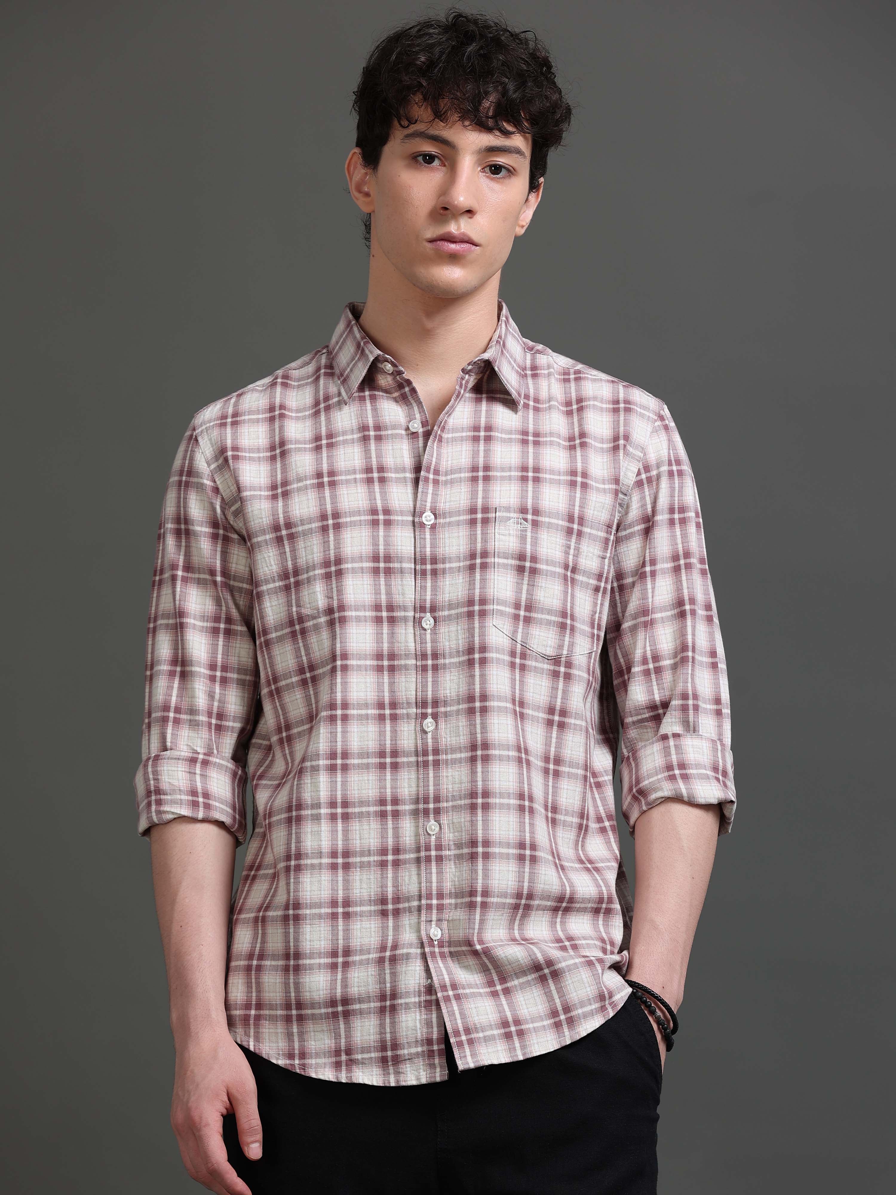 Men Smart Slim Fit Checked Casual Shirt