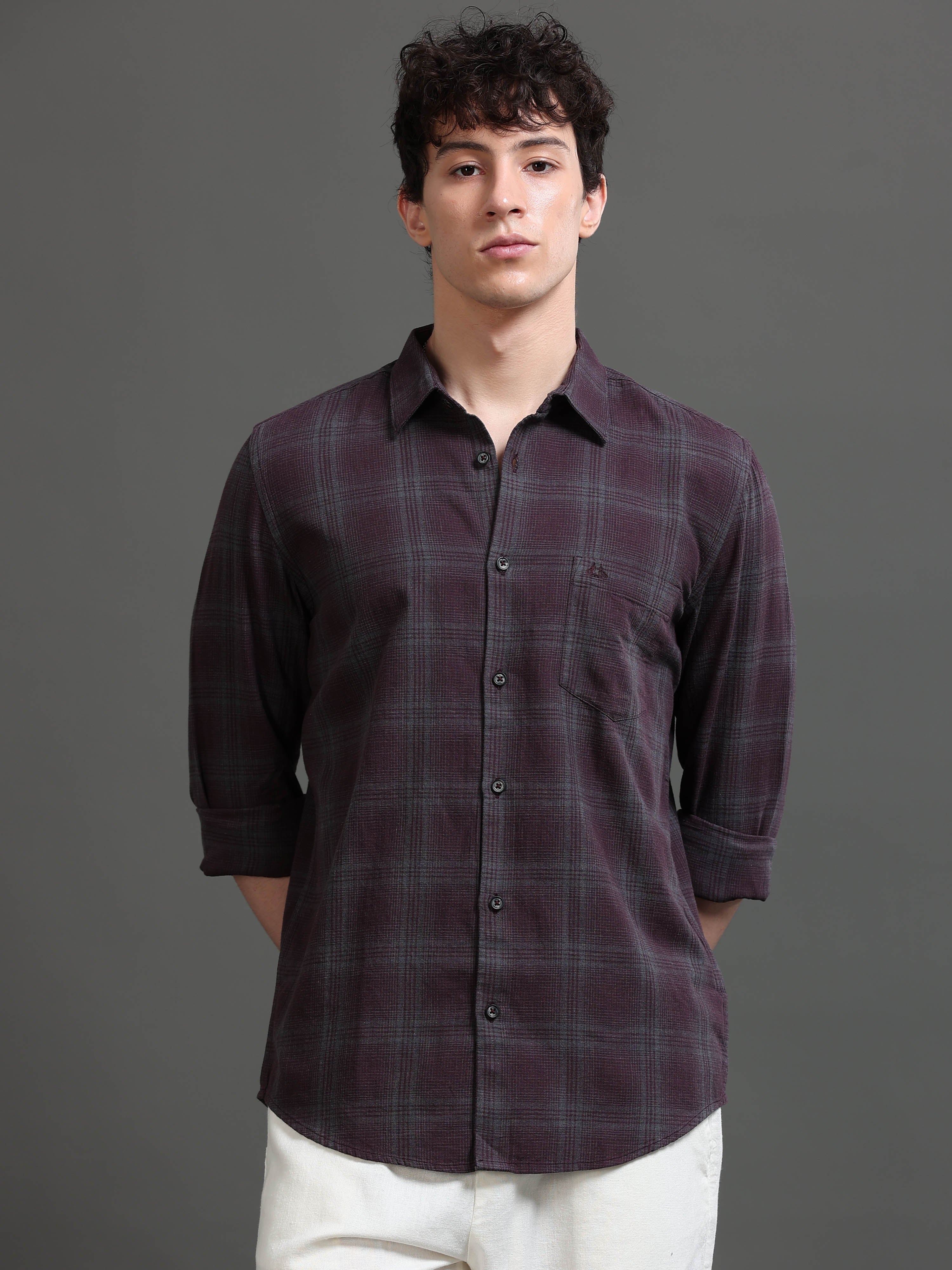 Men Smart Slim Fit Checked Casual Shirt