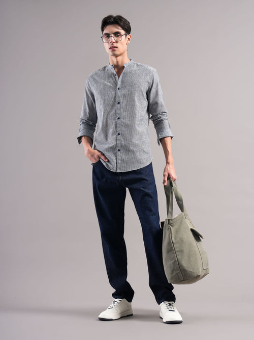 Men Smart Slim Fit Striped Casual Shirt