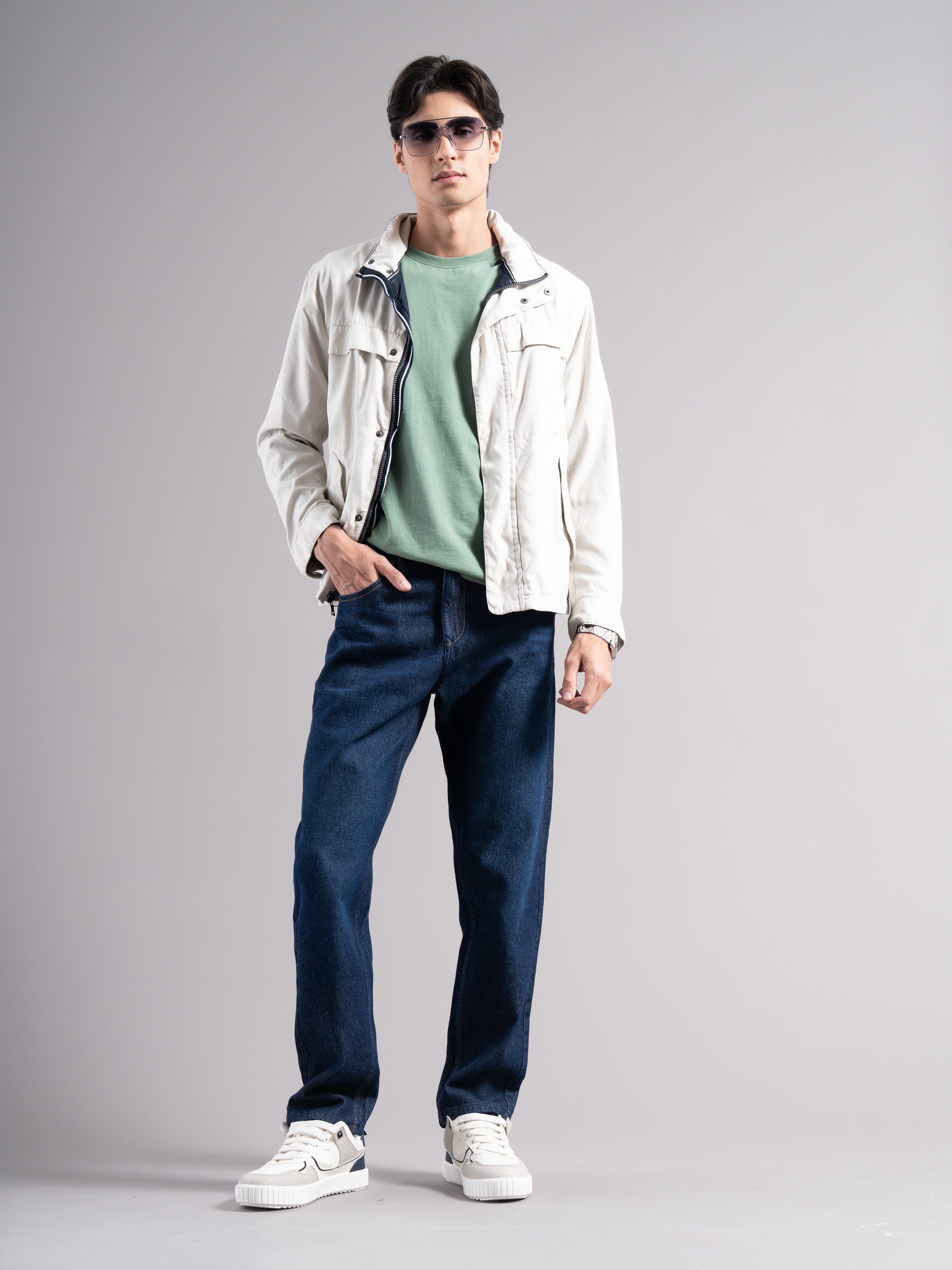 Men Smart Slim Fit Mid-Rise Light Fade Jeans