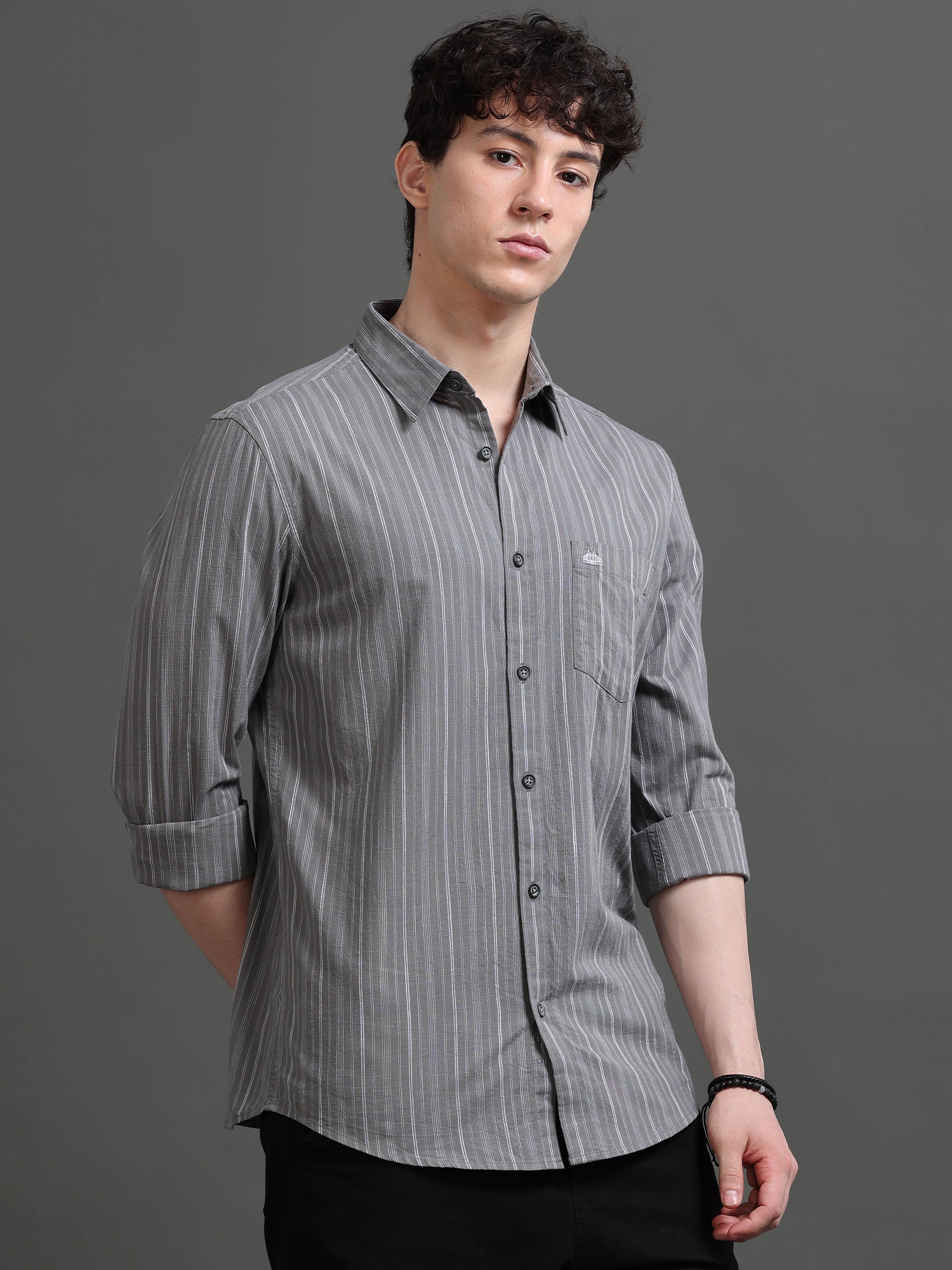 Men Smart Slim Fit Striped Casual Shirt