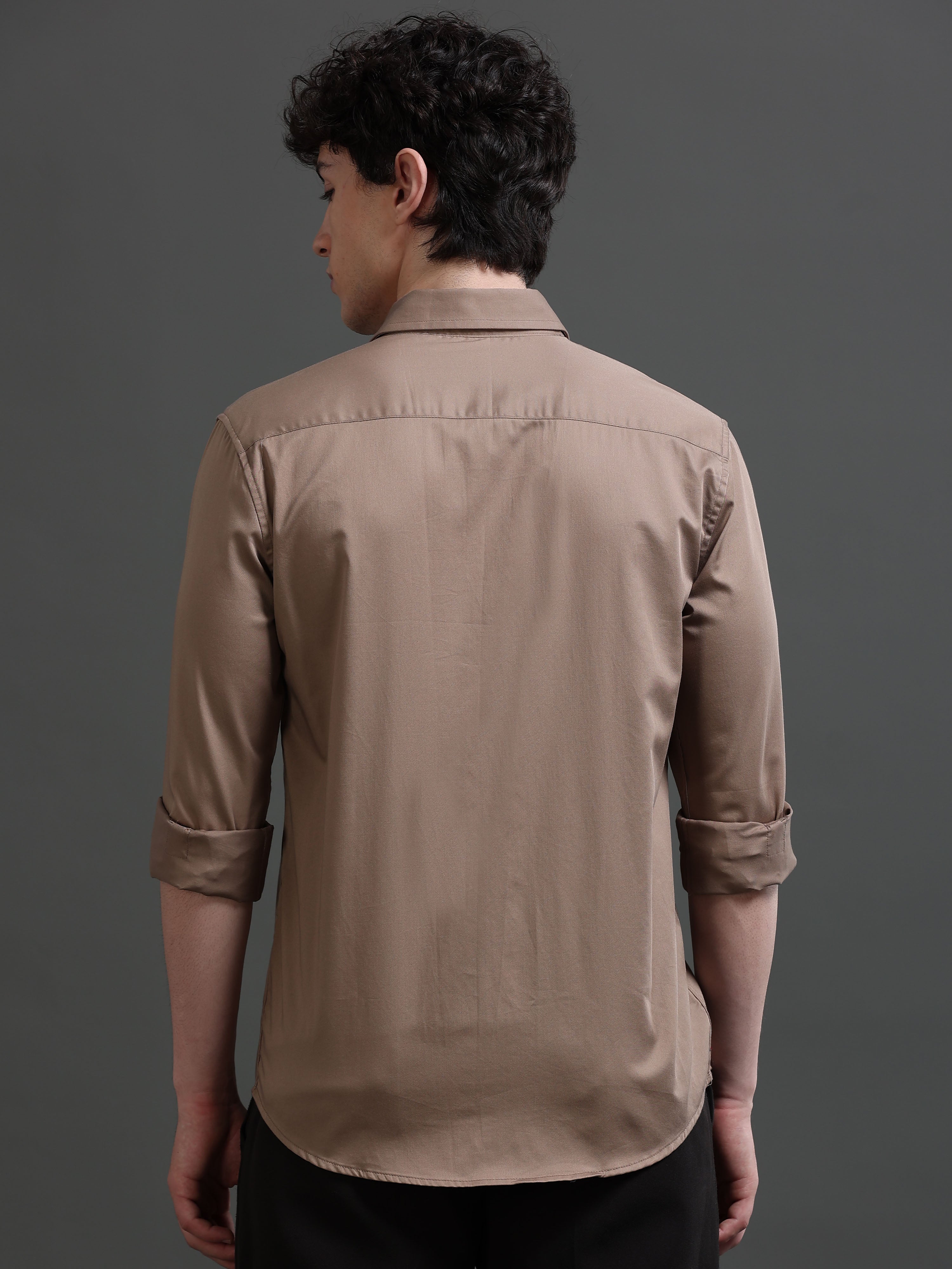 Men Smart Slim Fit Semiformal Shirt