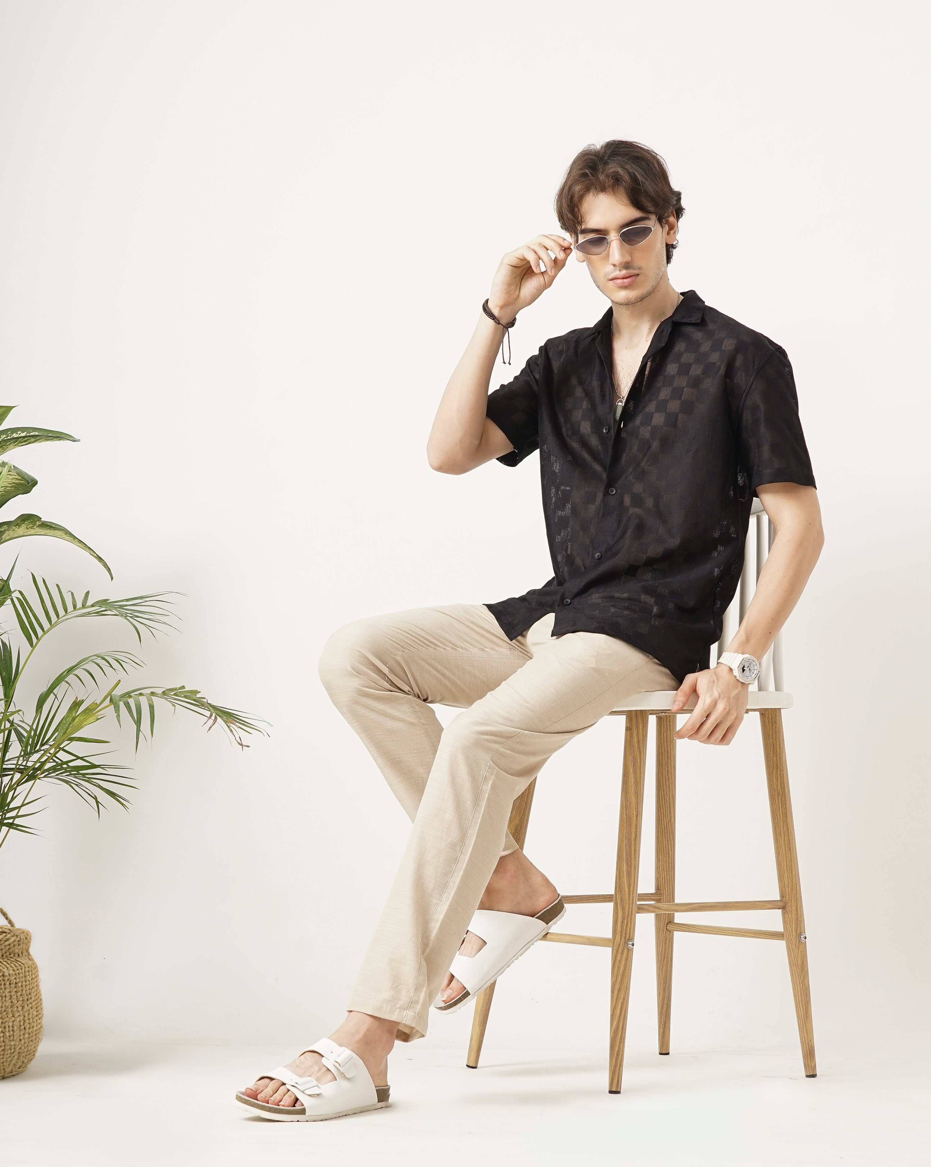 MEN'S REGULAR FIT SELF DESIGN SHIRT