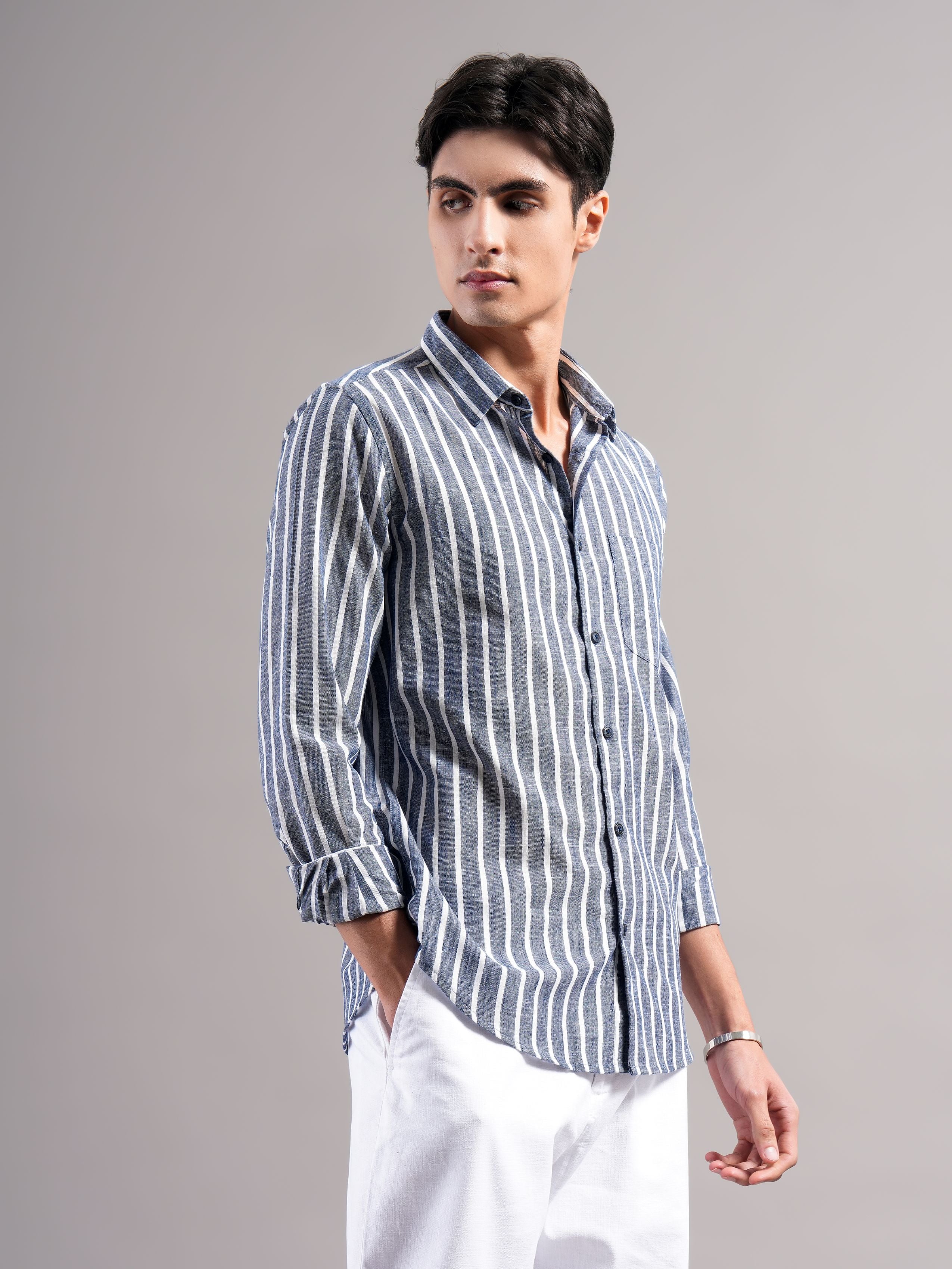 Men Smart Slim Fit Striped Casual Shirt